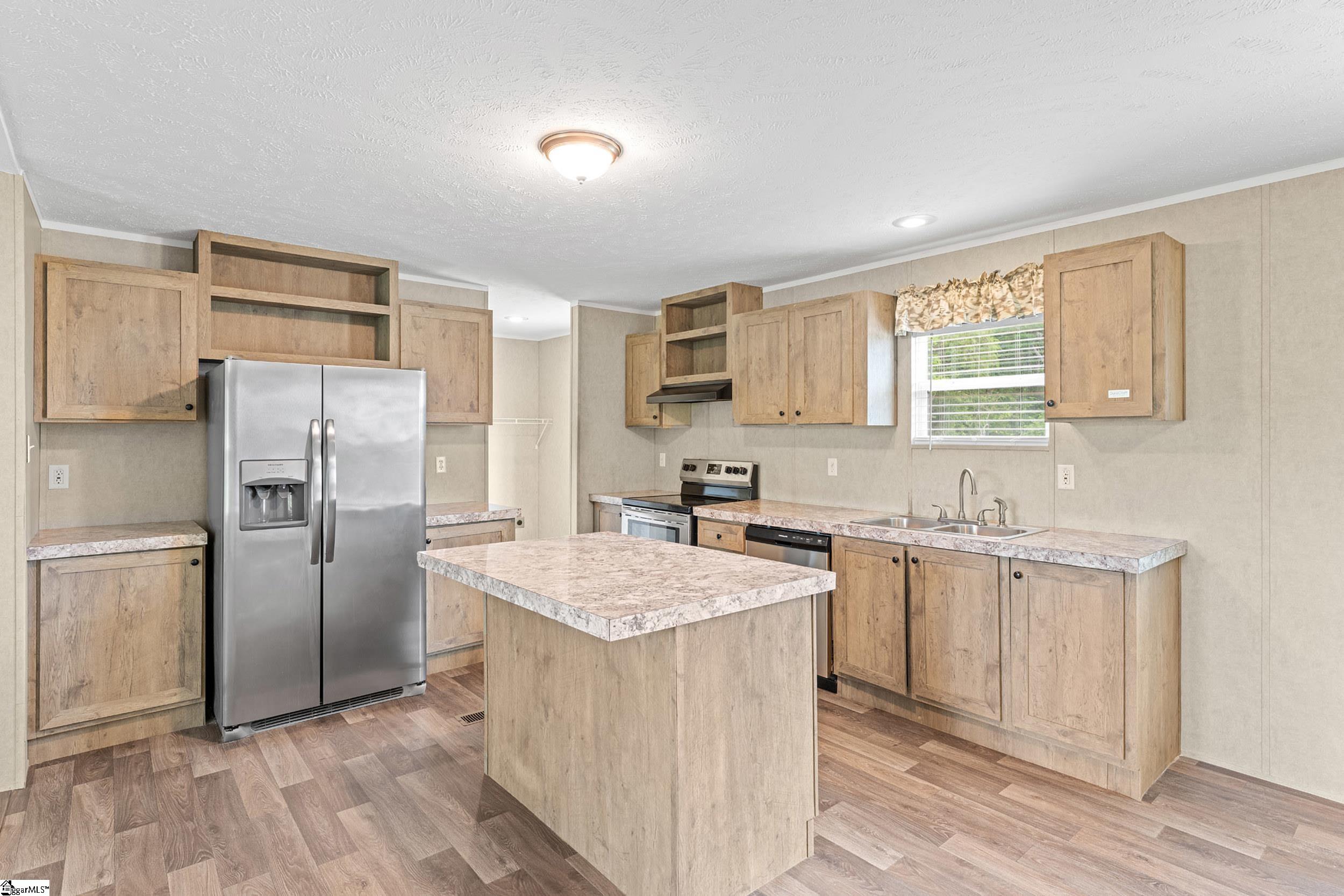 1649 Beaverdam Creek Road Gray Court, SC 29645