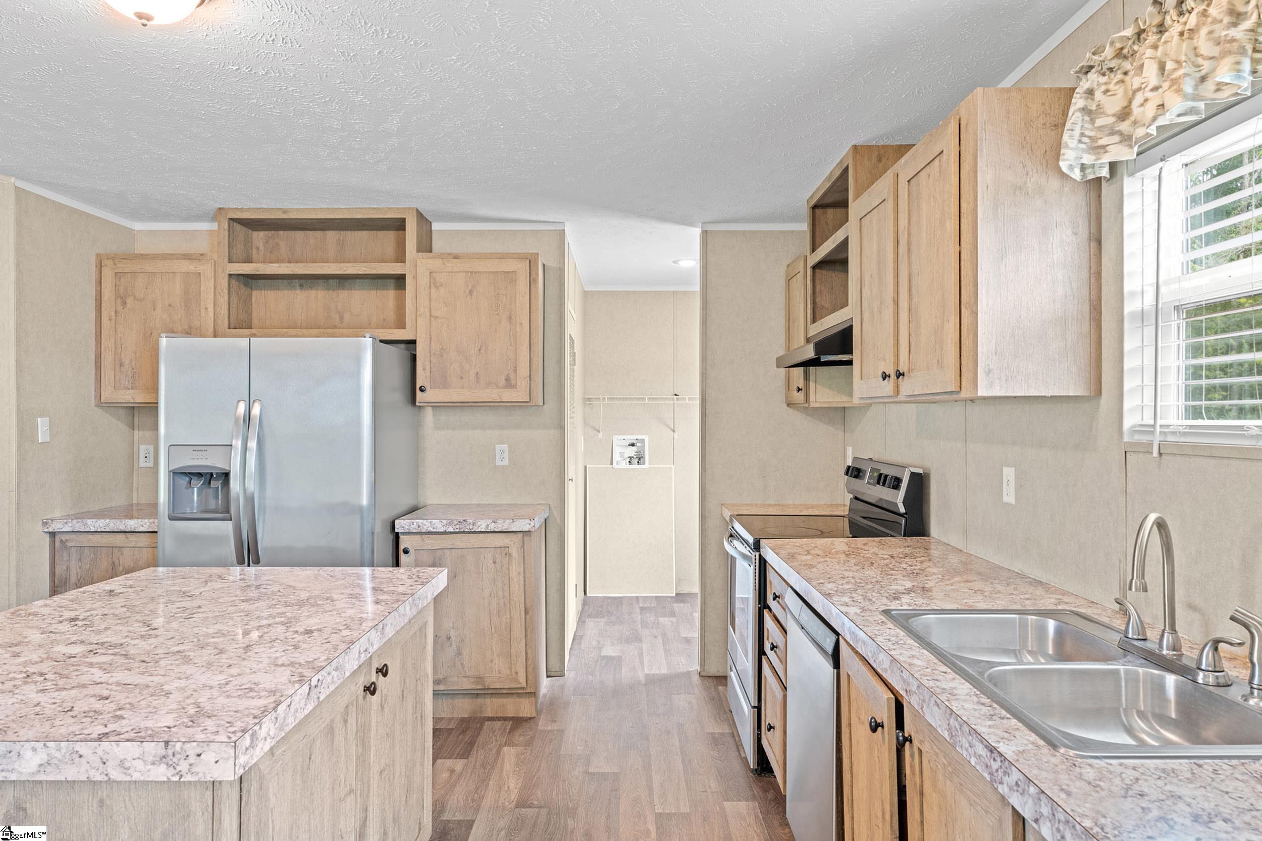 1649 Beaverdam Creek Road Gray Court, SC 29645