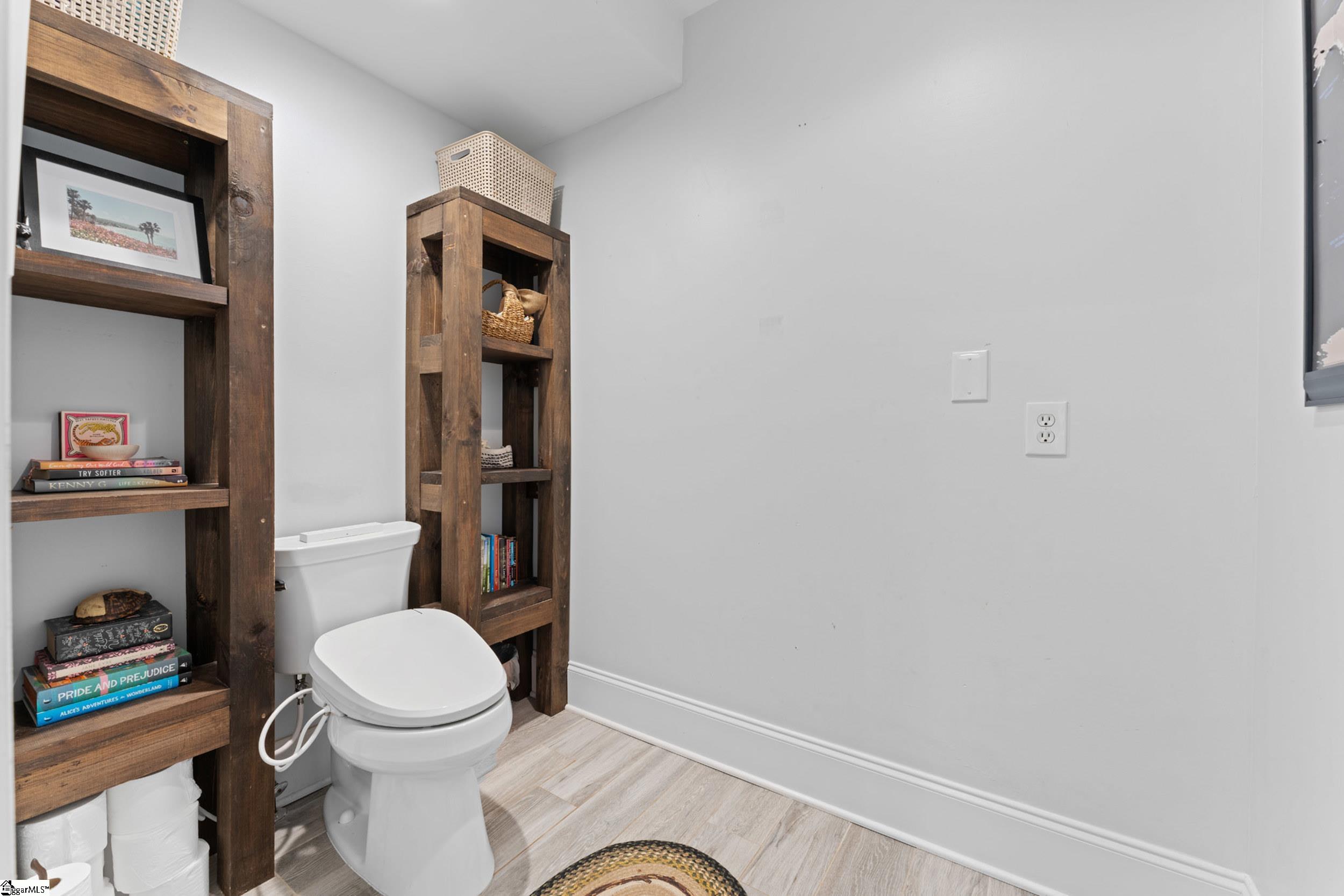 315 Fairview Drive Greenville, SC 29609