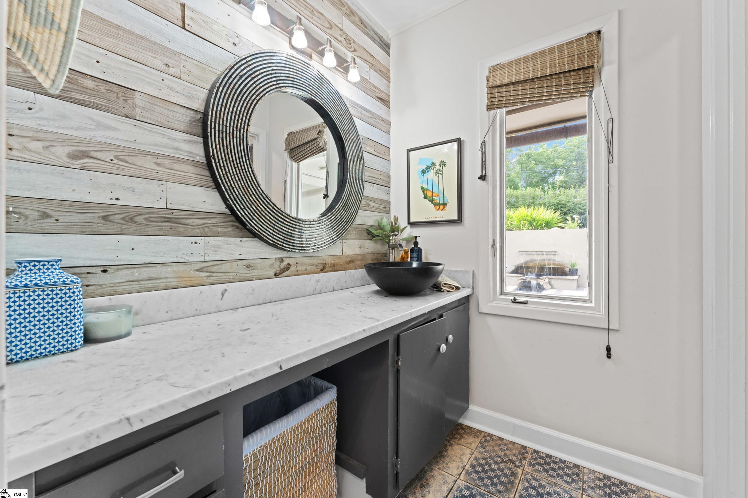 315 Fairview Drive Greenville, SC 29609