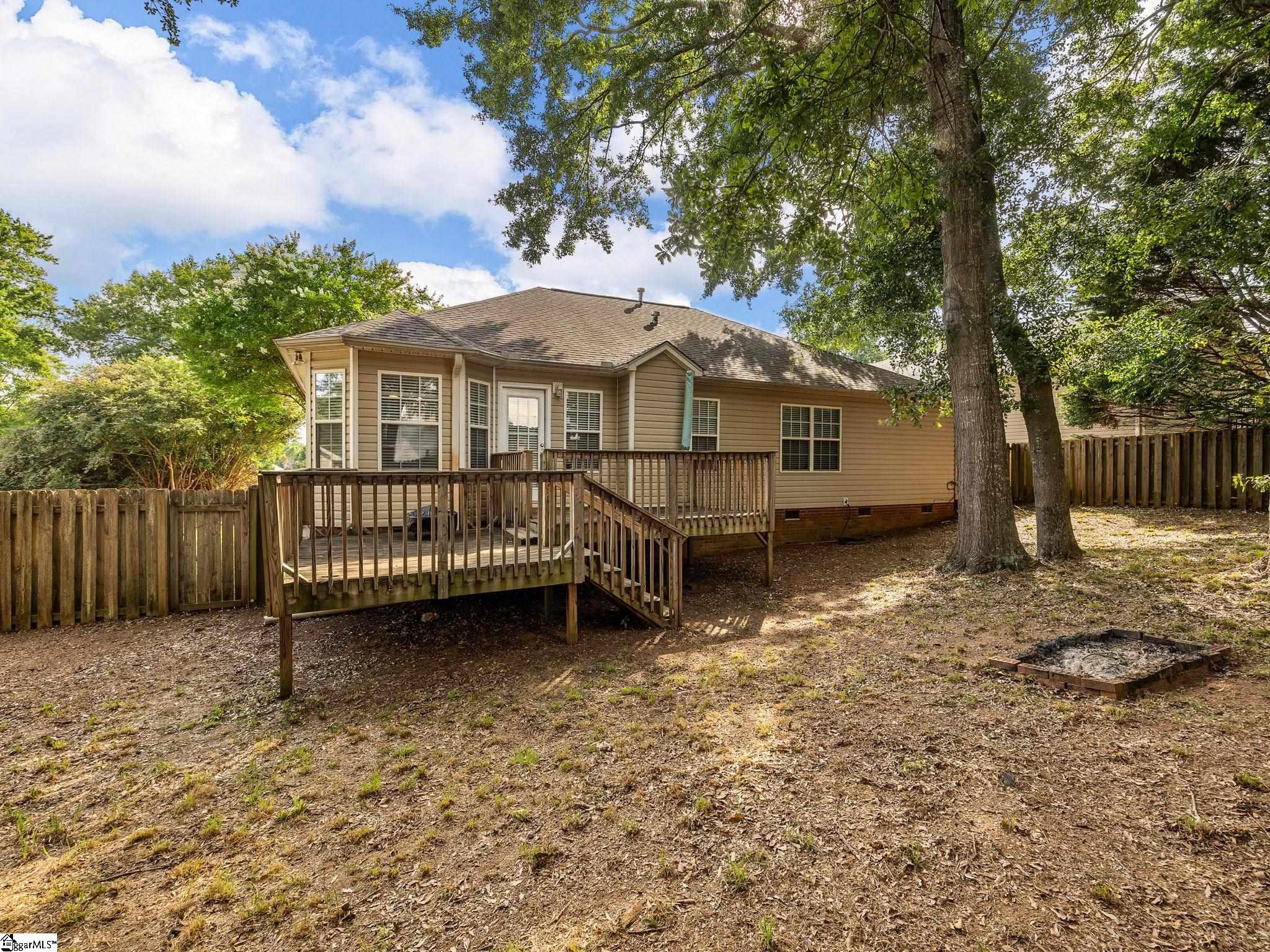 635 Shadow Dance Lane Boiling Springs, SC 29316