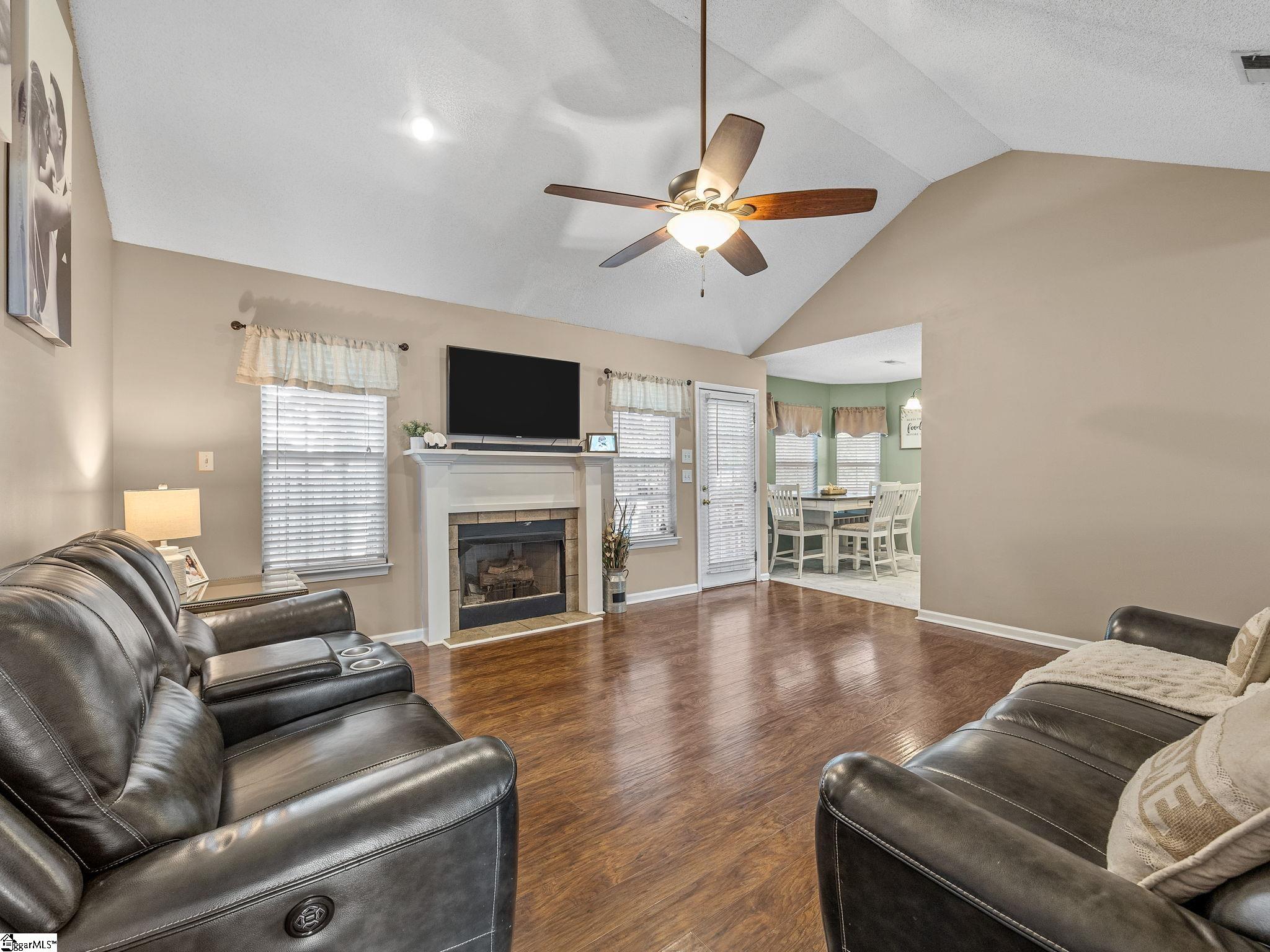 635 Shadow Dance Lane Boiling Springs, SC 29316