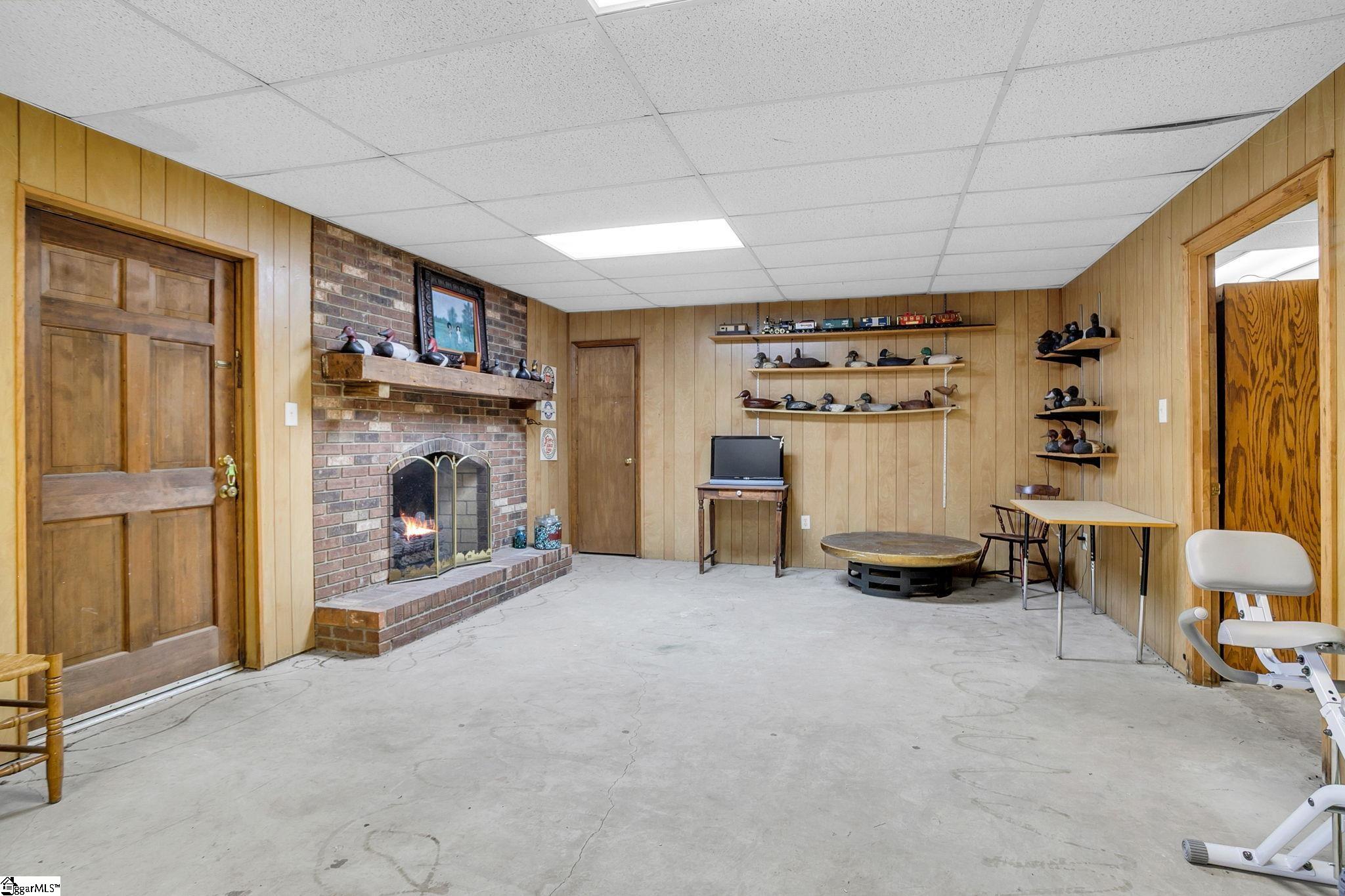639 Sulphur Springs Road Greenville, SC 29617