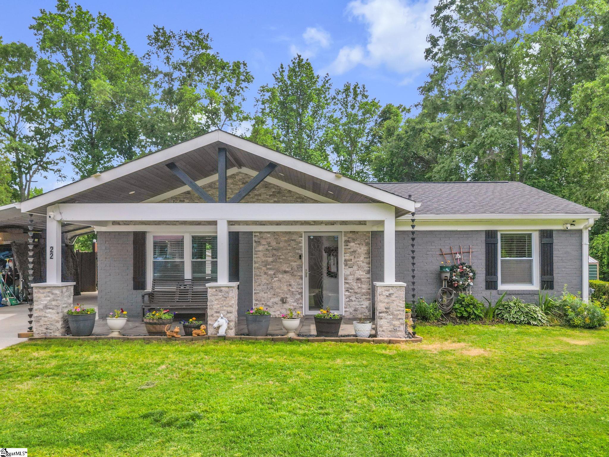 22 Costwold Terrace Taylors, SC 29687