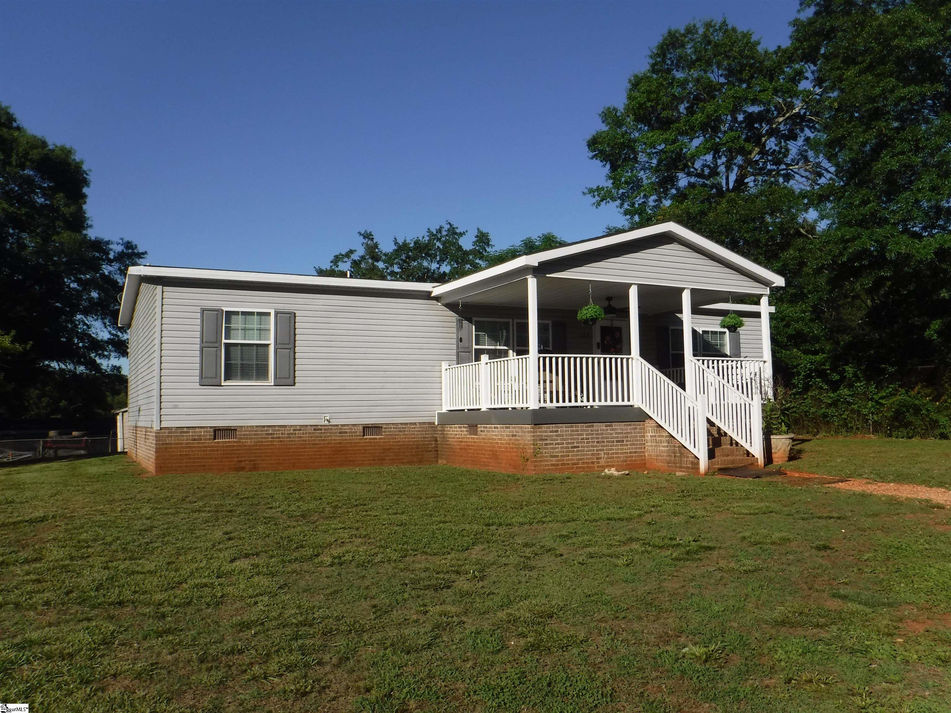 175 Madison Avenue Wellford, SC 29385
