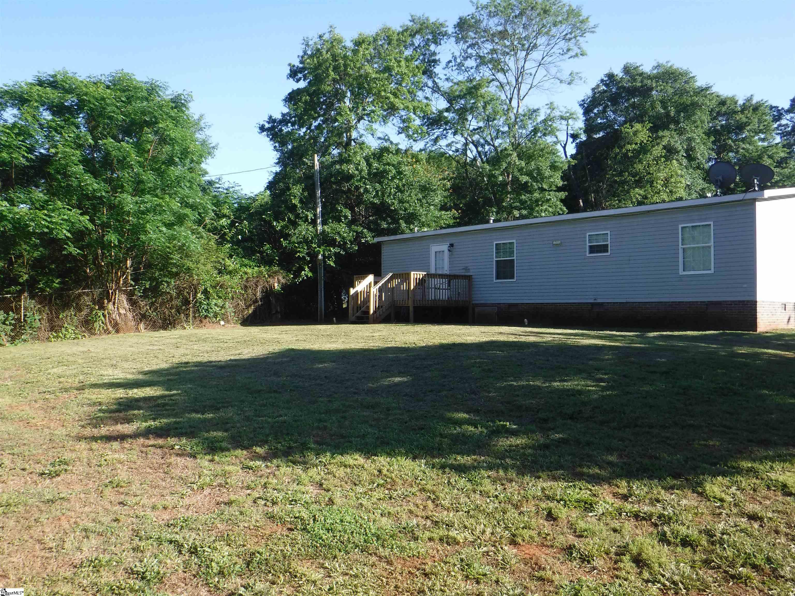 175 Madison Avenue Wellford, SC 29385