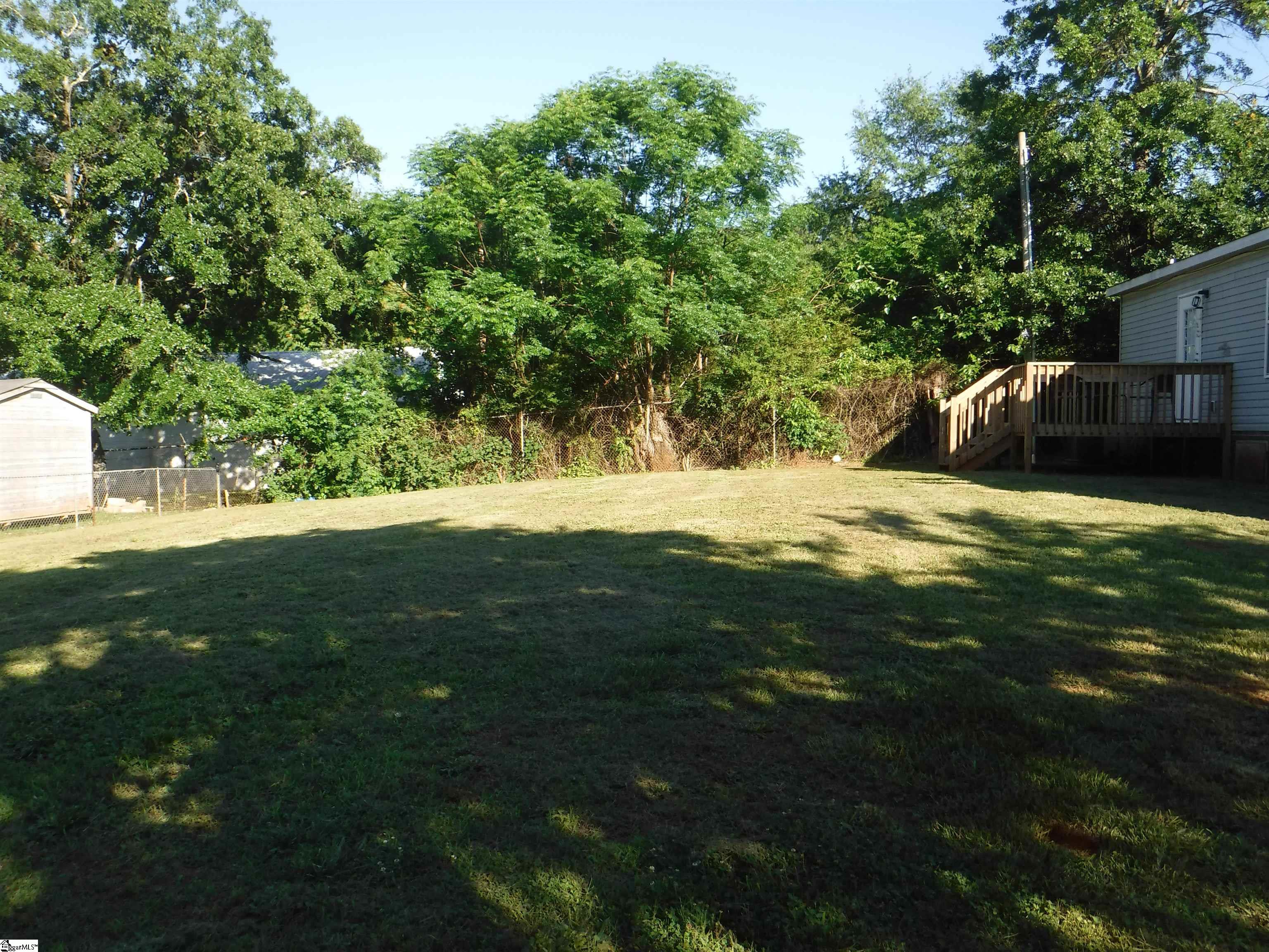 175 Madison Avenue Wellford, SC 29385