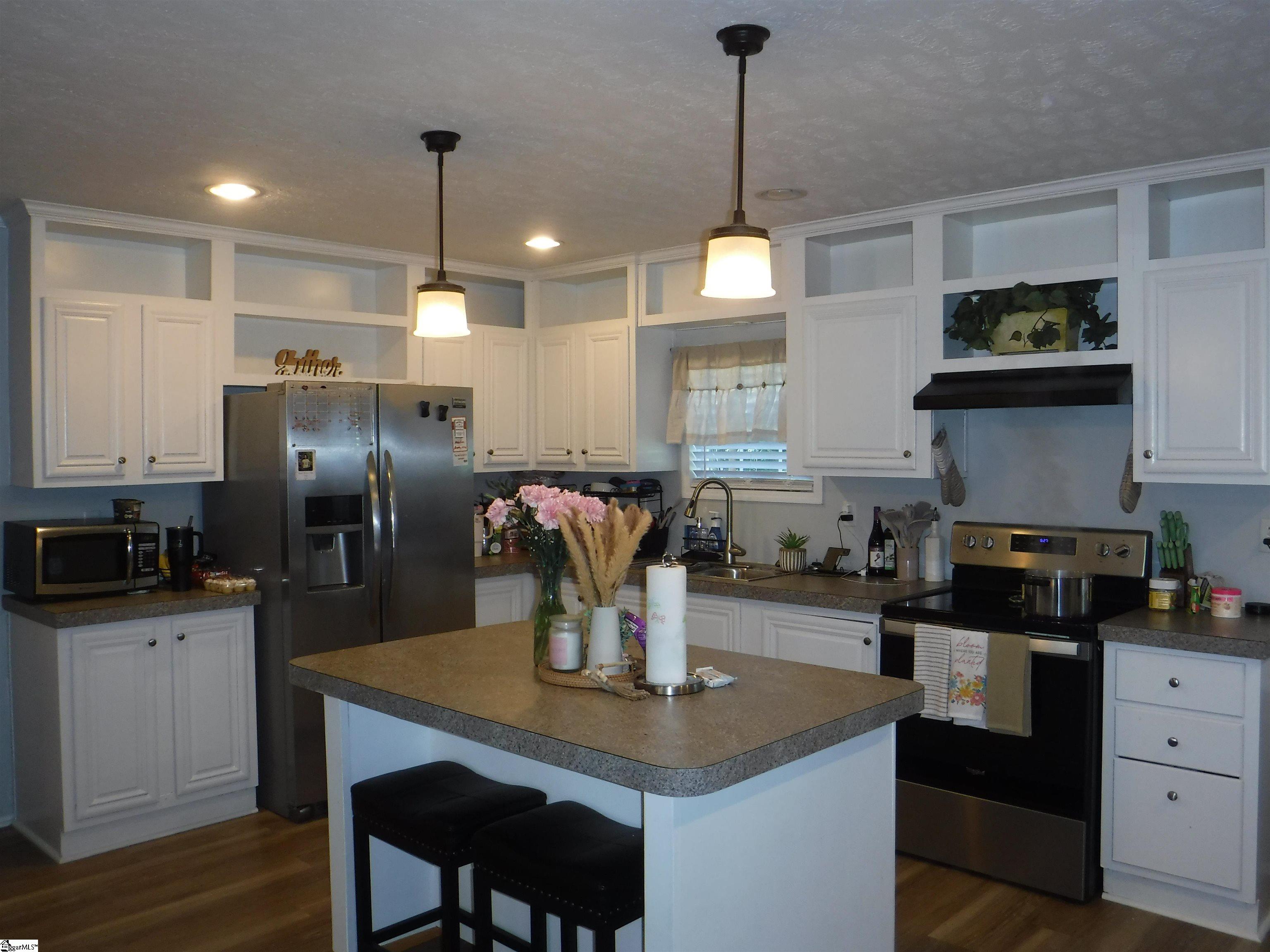 175 Madison Avenue Wellford, SC 29385