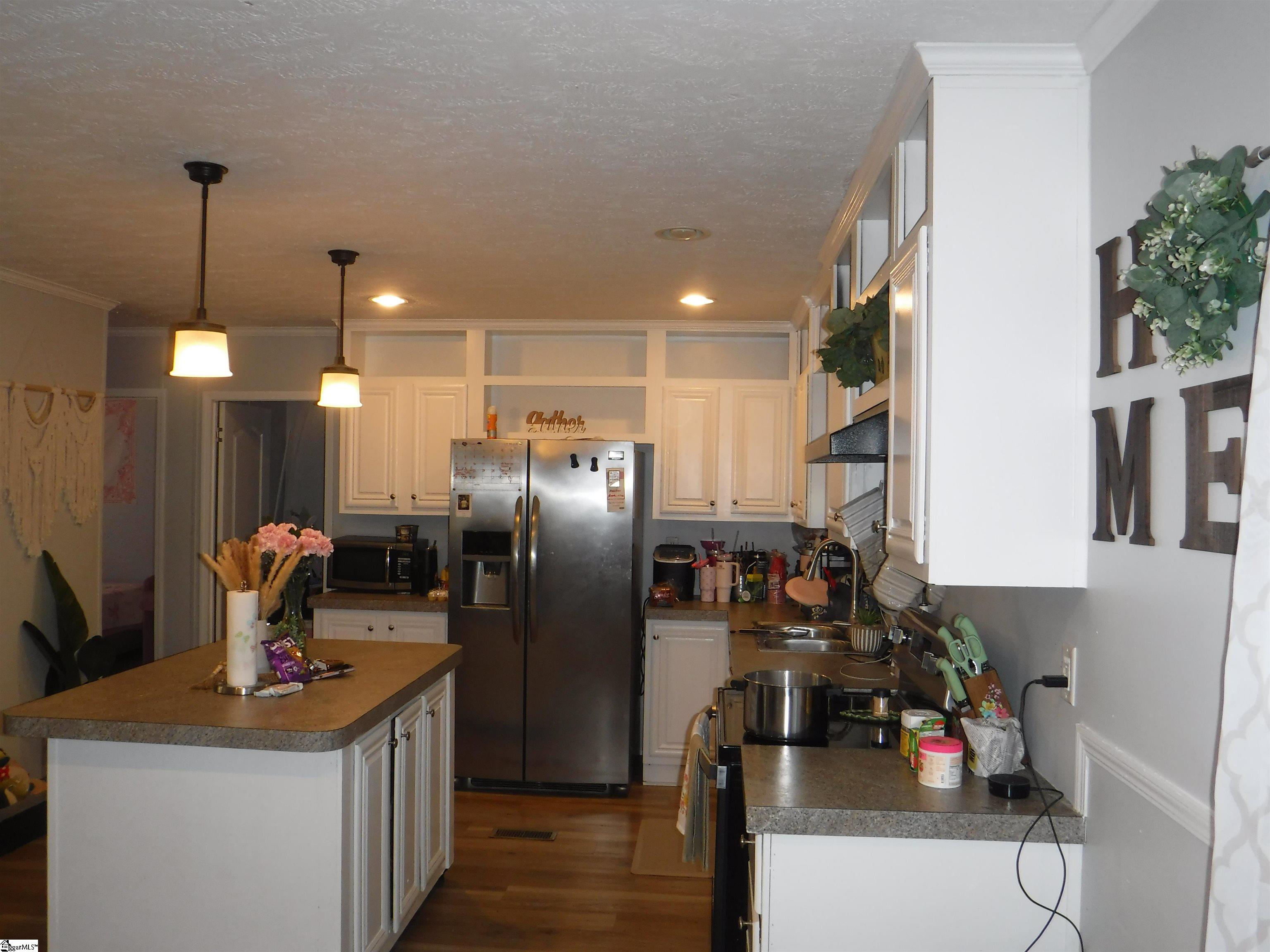 175 Madison Avenue Wellford, SC 29385