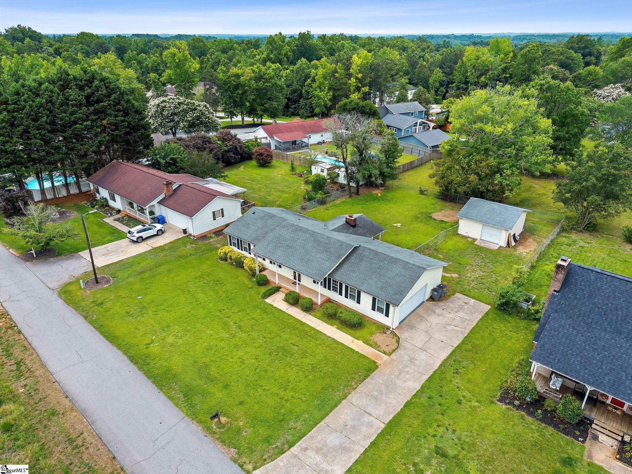 608 Lenhardt Road Greenville, SC 29611-2439