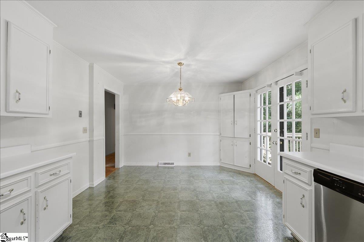201 Wallingford Road Greenville, SC 29609