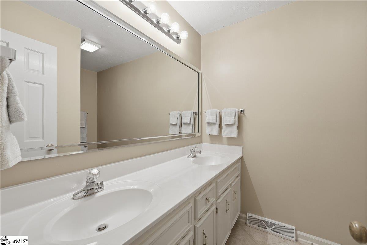 201 Wallingford Road Greenville, SC 29609