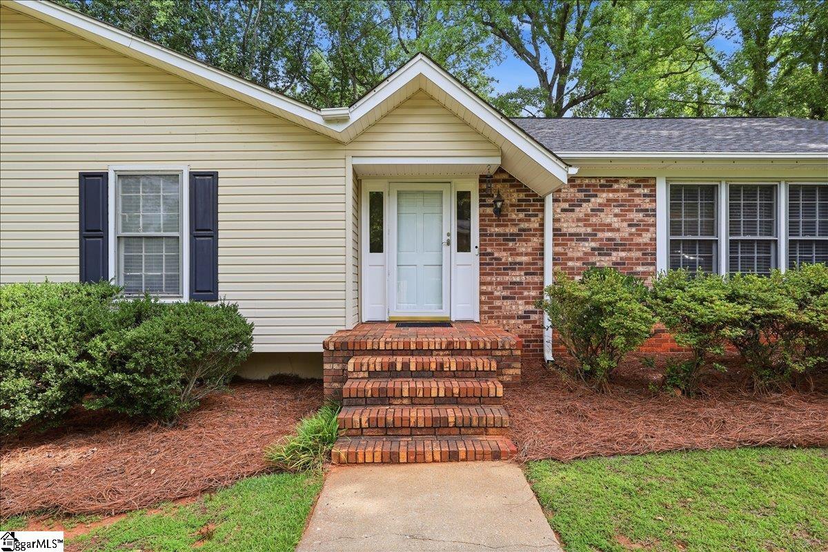 201 Wallingford Road Greenville, SC 29609