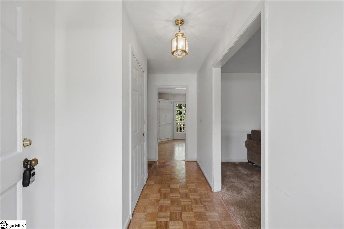 201 Wallingford Road Greenville, SC 29609
