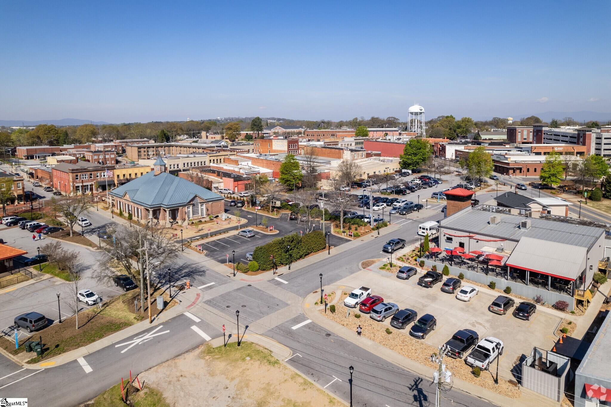 209 Westfield Avenue Greer, SC 29651