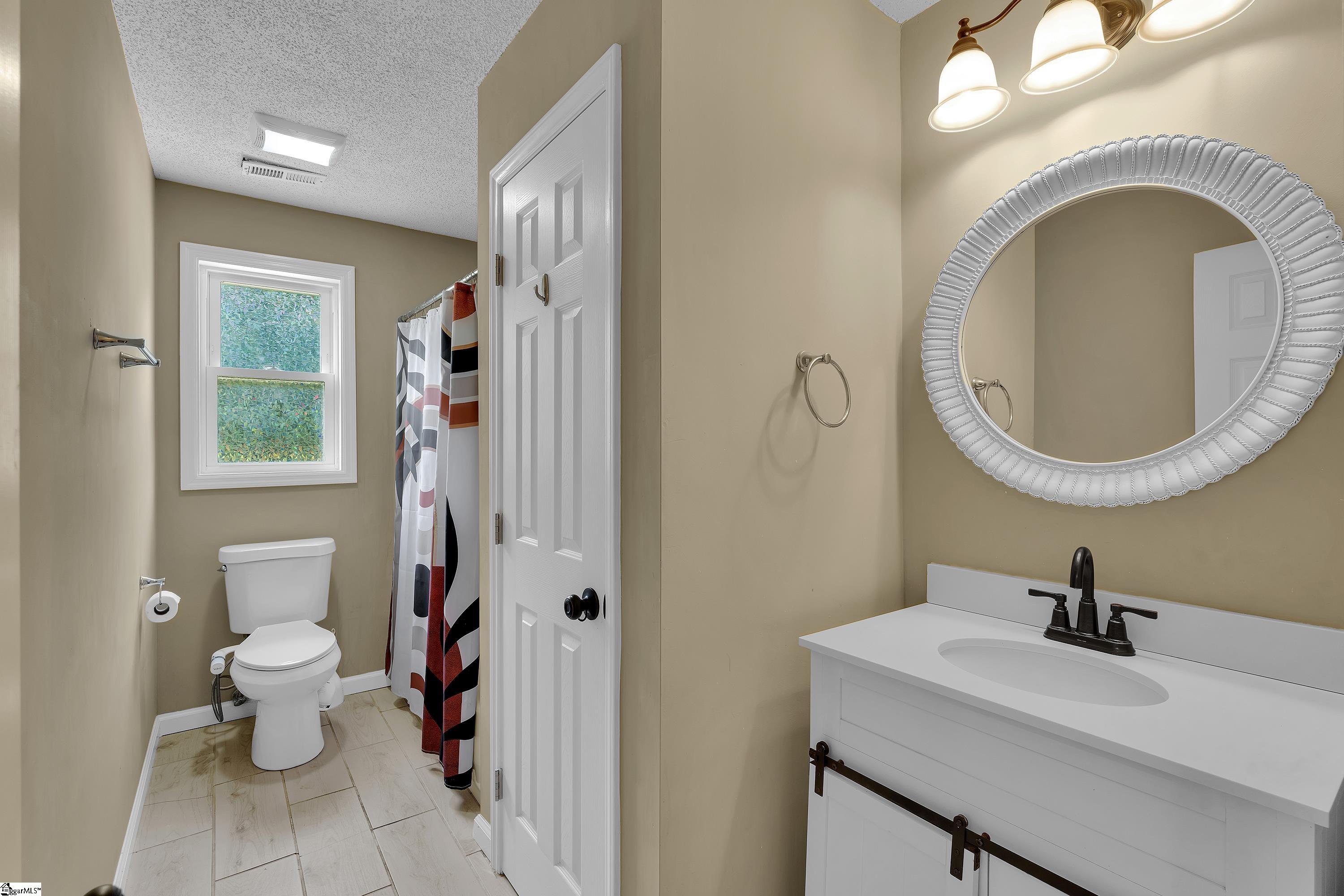 15 Childress Circle Greenville, SC 29617