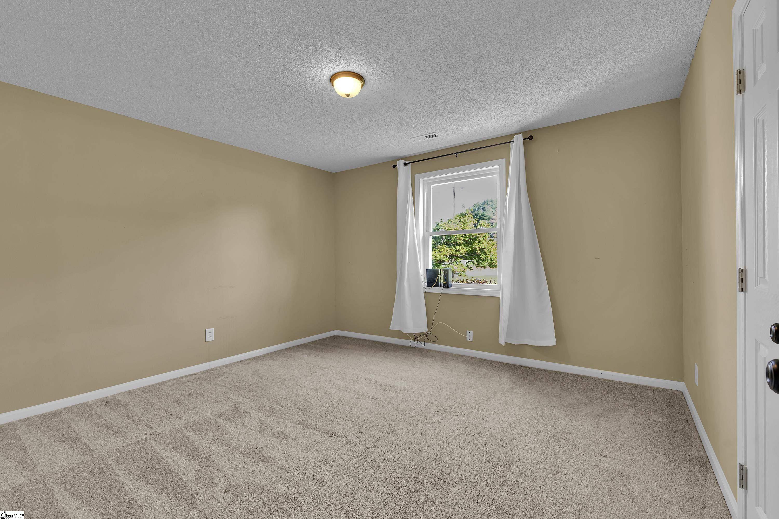 15 Childress Circle Greenville, SC 29617