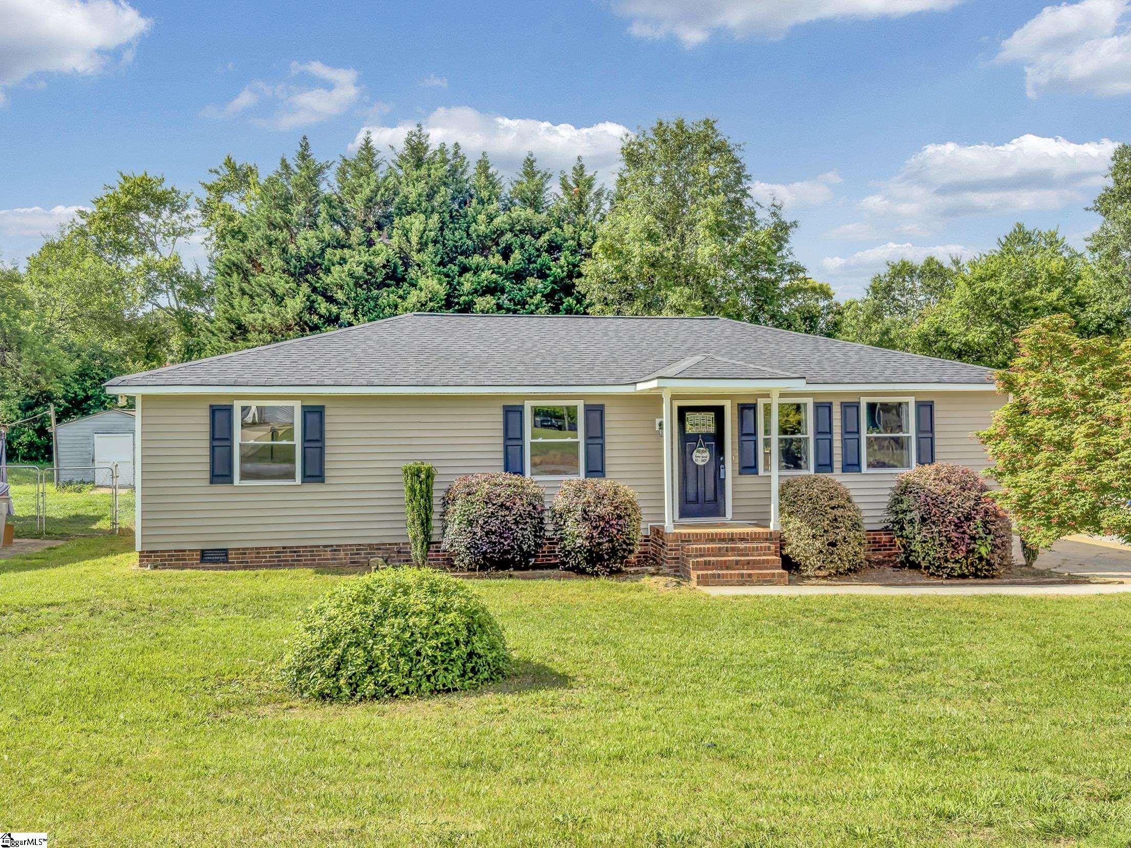 15 Childress Circle Greenville, SC 29617