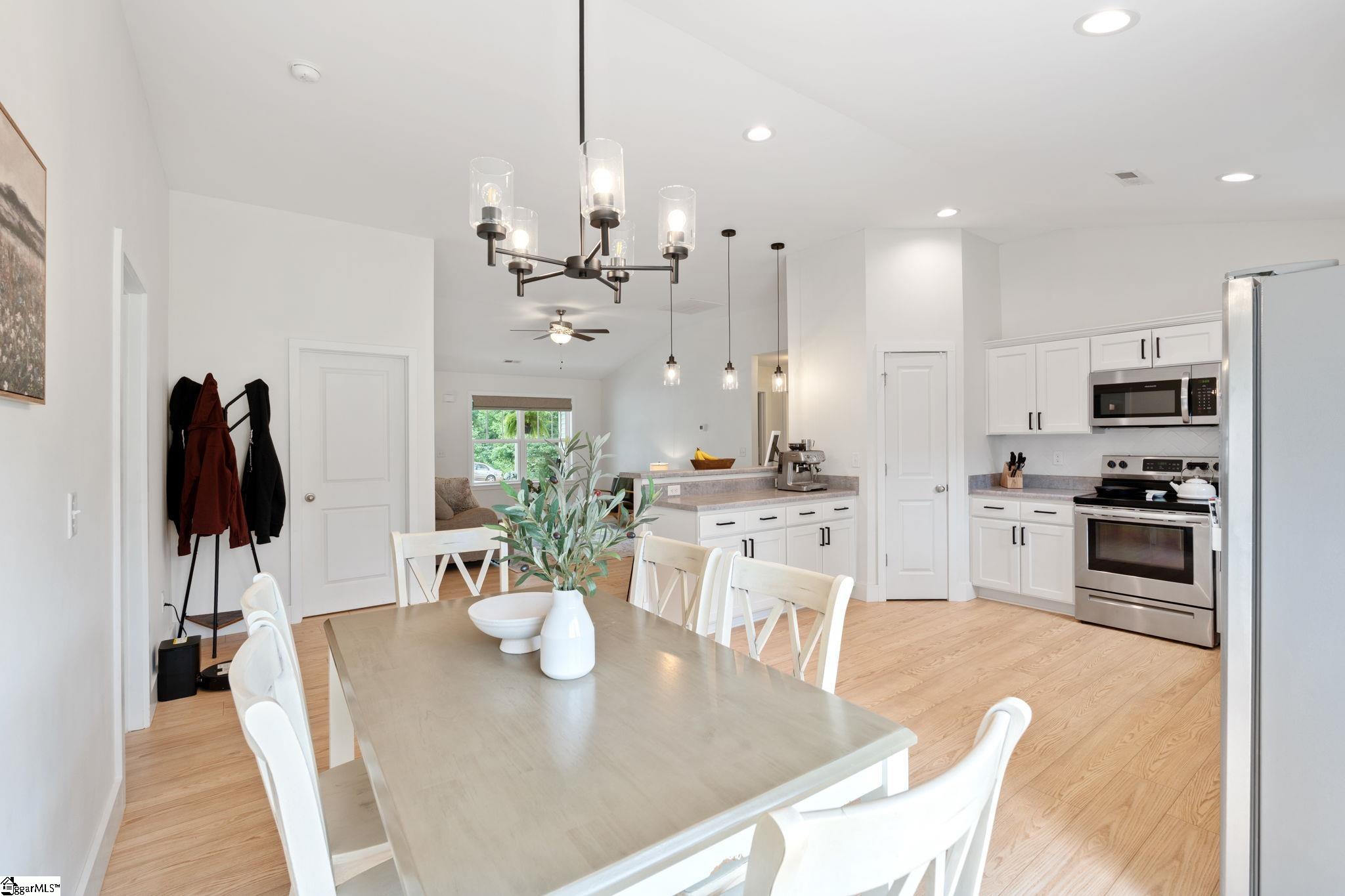 69 Pine Drive Taylors, SC 29687