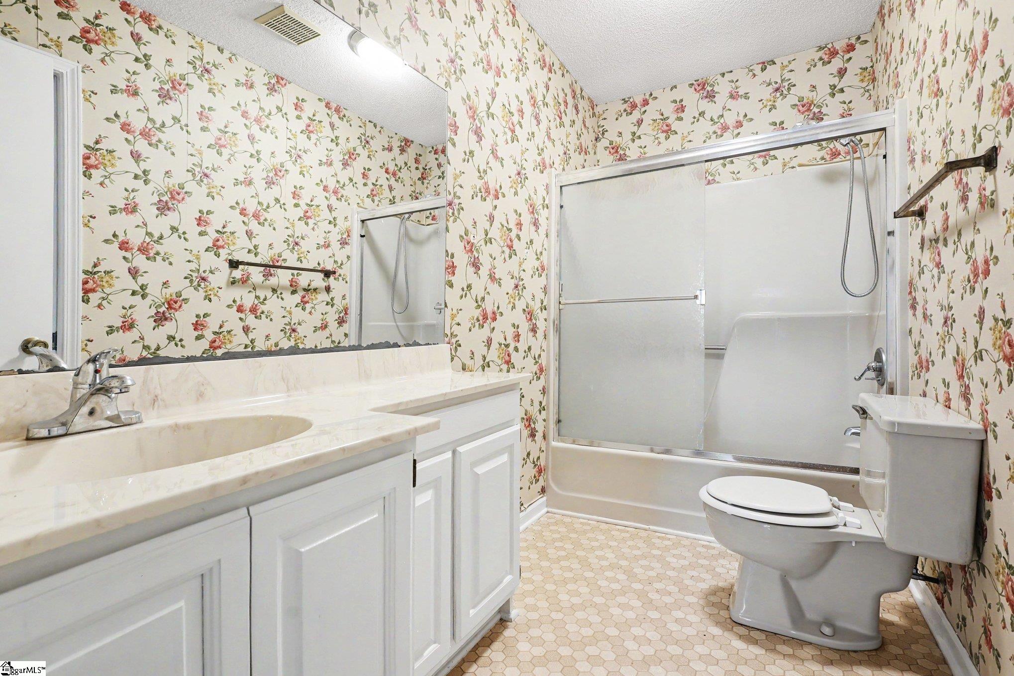 101 Fairway Oaks Lane UNIT Unit E Easley, SC 29642
