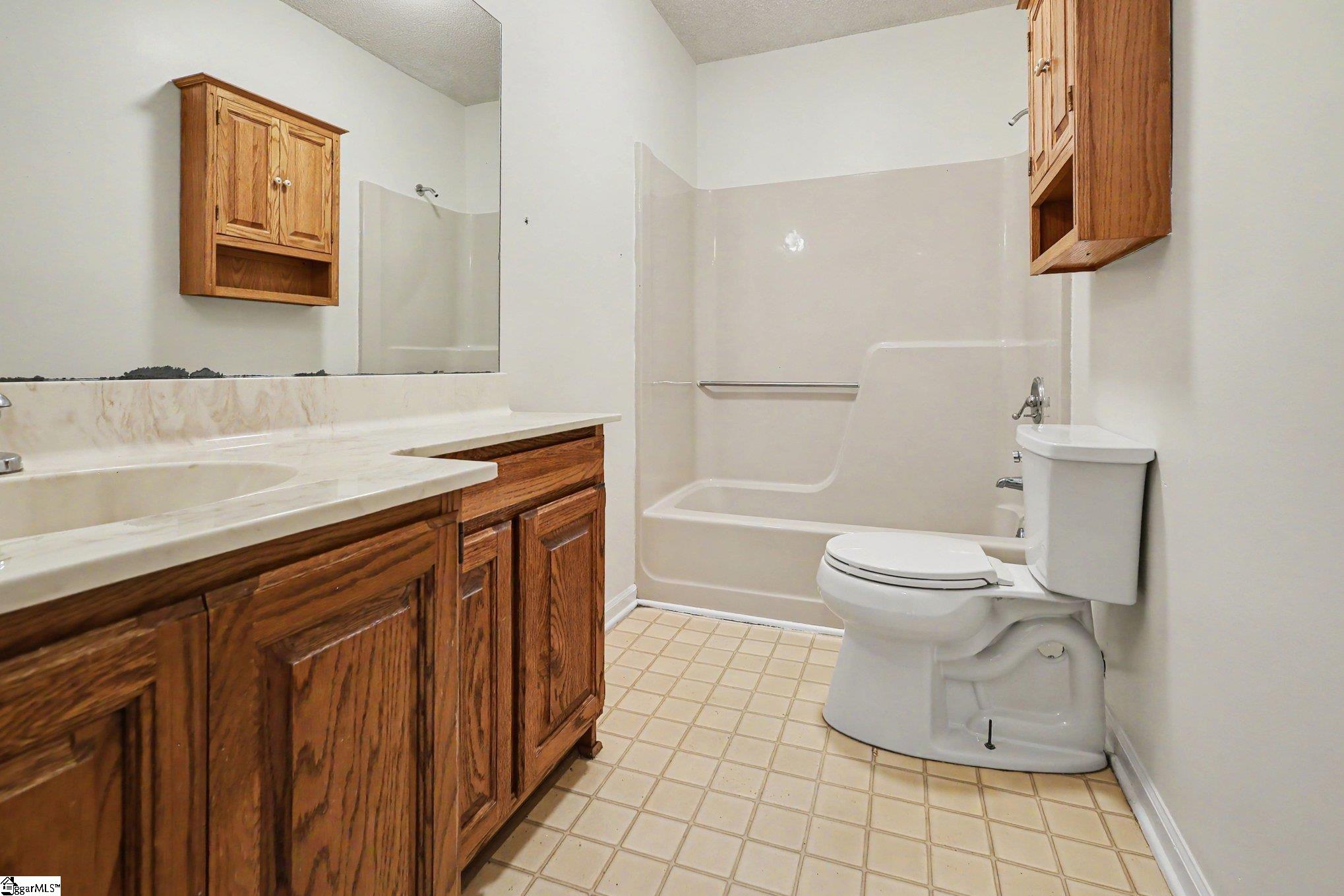 101 Fairway Oaks Lane UNIT Unit E Easley, SC 29642