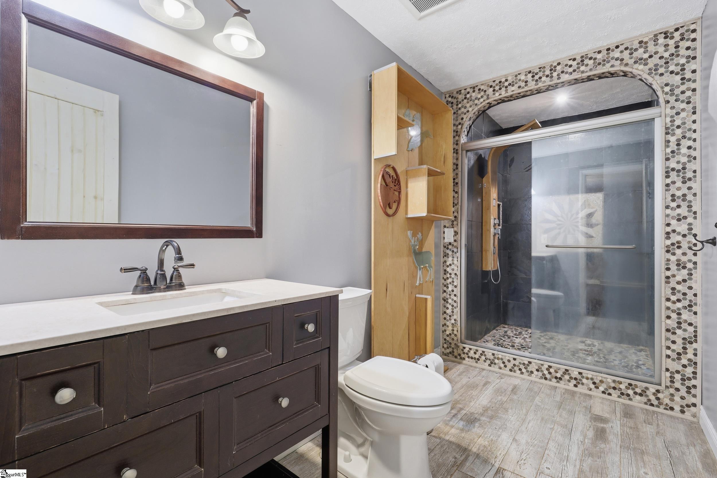 99 Tar Boulevard Greenville, SC 29605