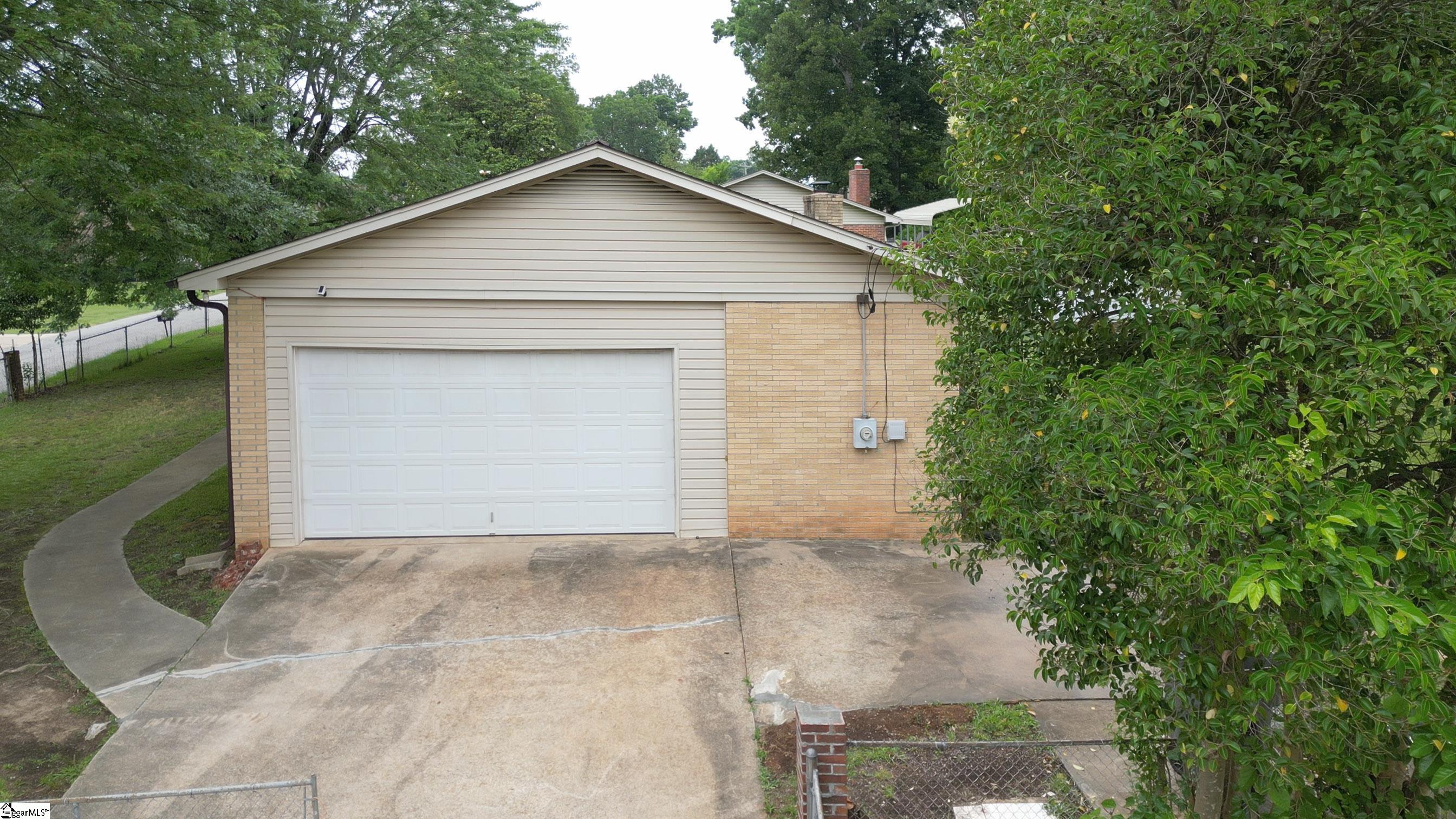 700 Welcome Avenue Extension Greenville, SC 29611