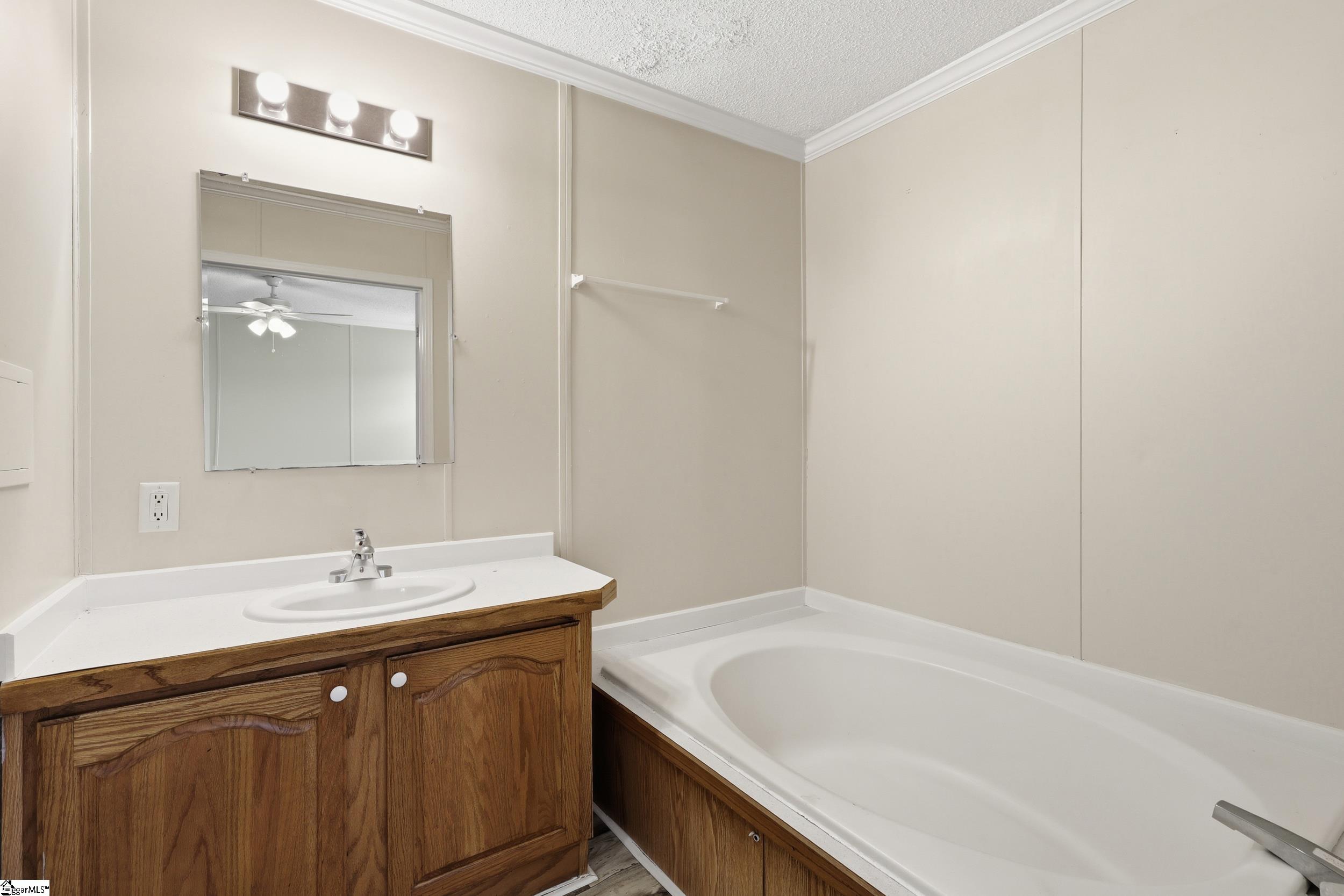 221 Kylene Court Boiling Springs, SC 29316