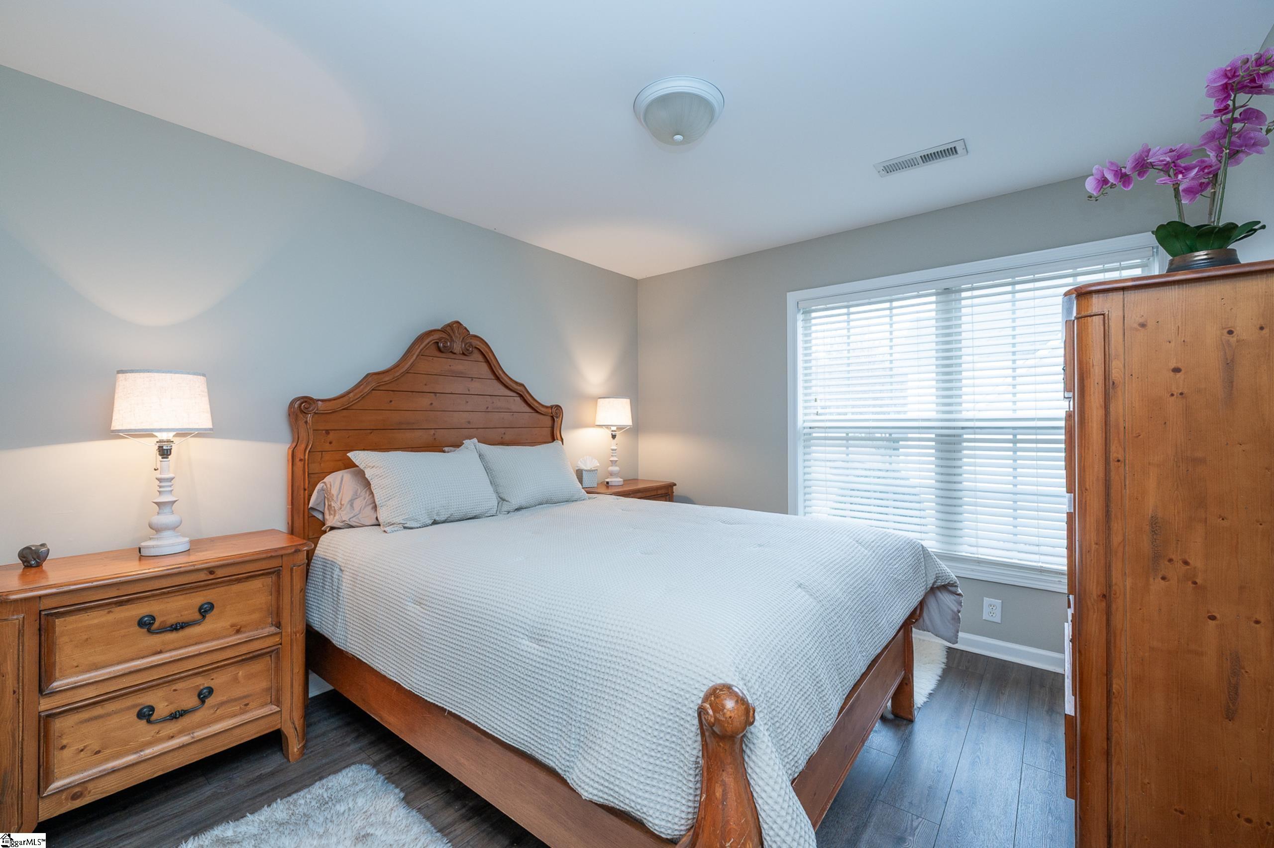 802 Worchester Place Simpsonville, SC 29680