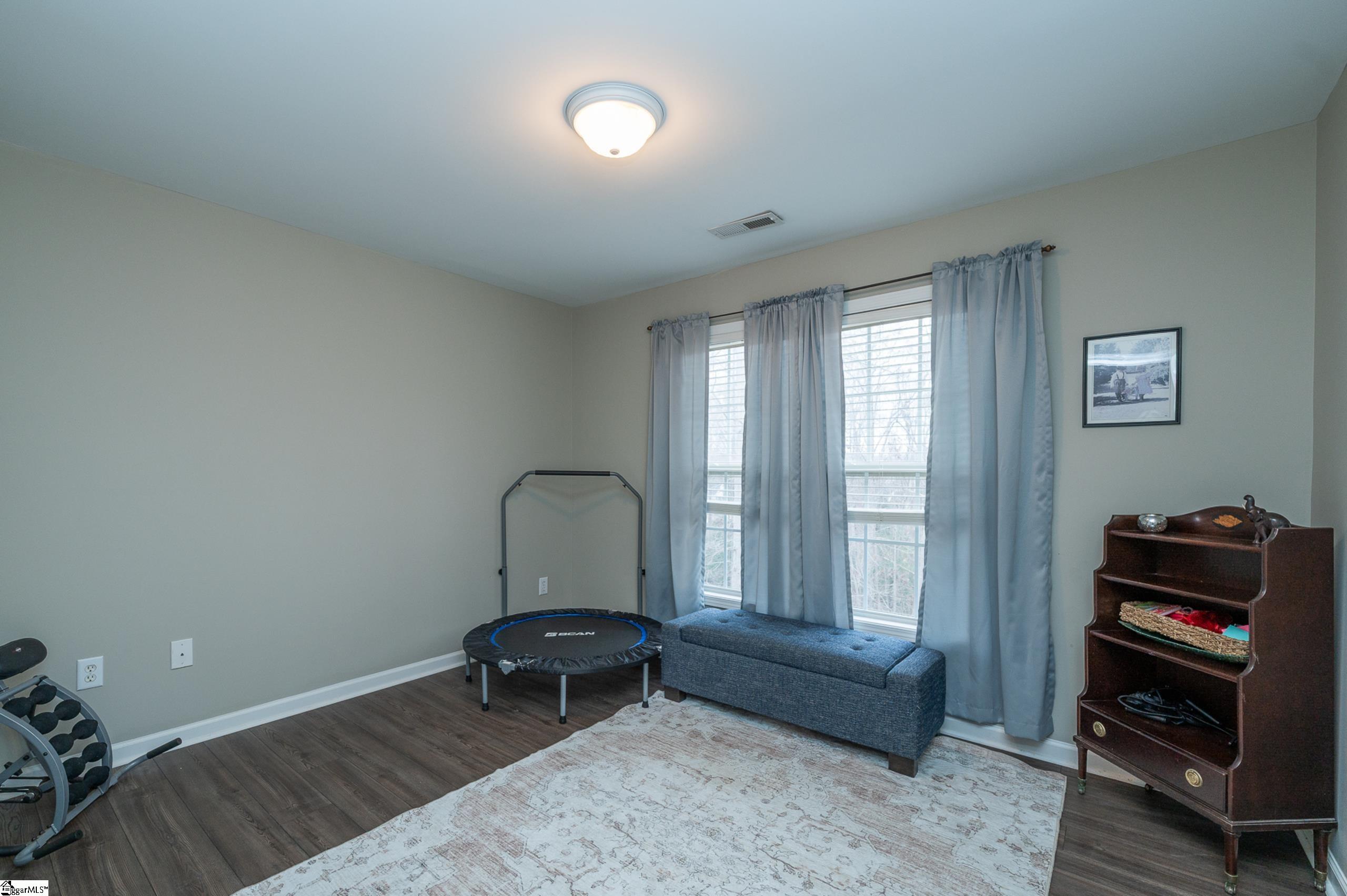 802 Worchester Place Simpsonville, SC 29680