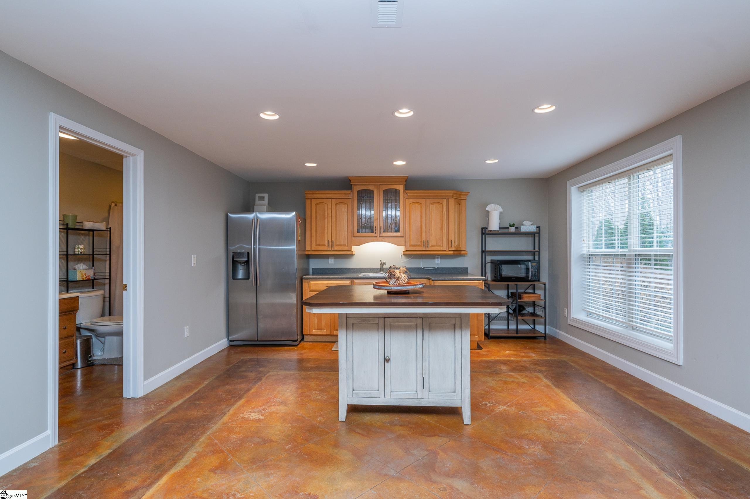 802 Worchester Place Simpsonville, SC 29680
