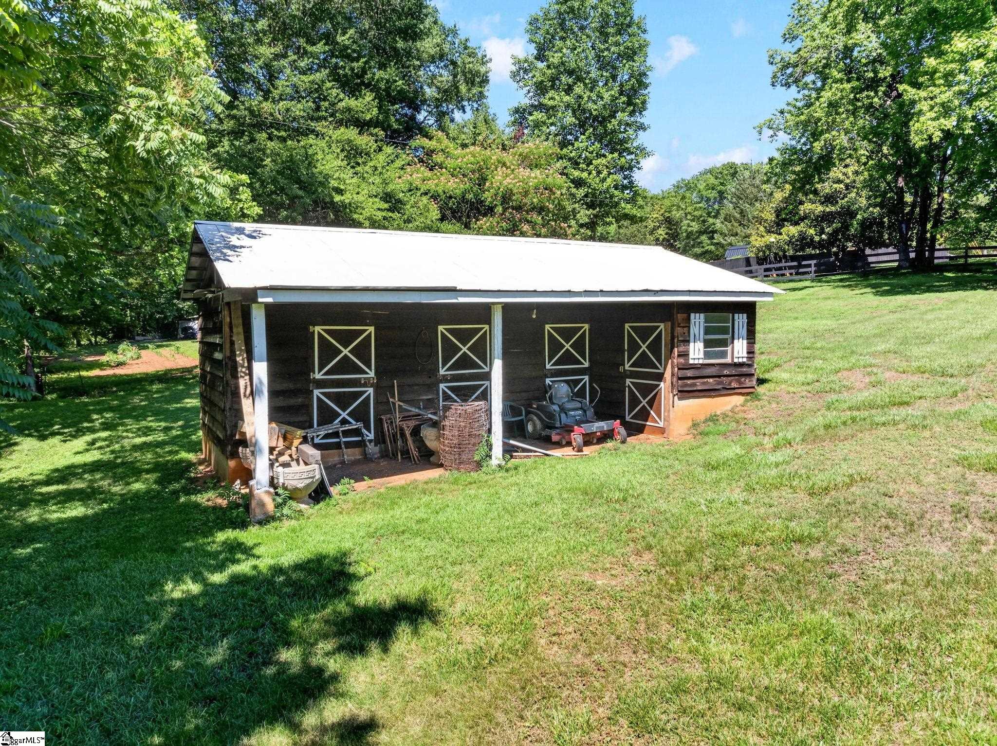 1064 Knollwood Acres Drive Boiling Springs, SC 29316