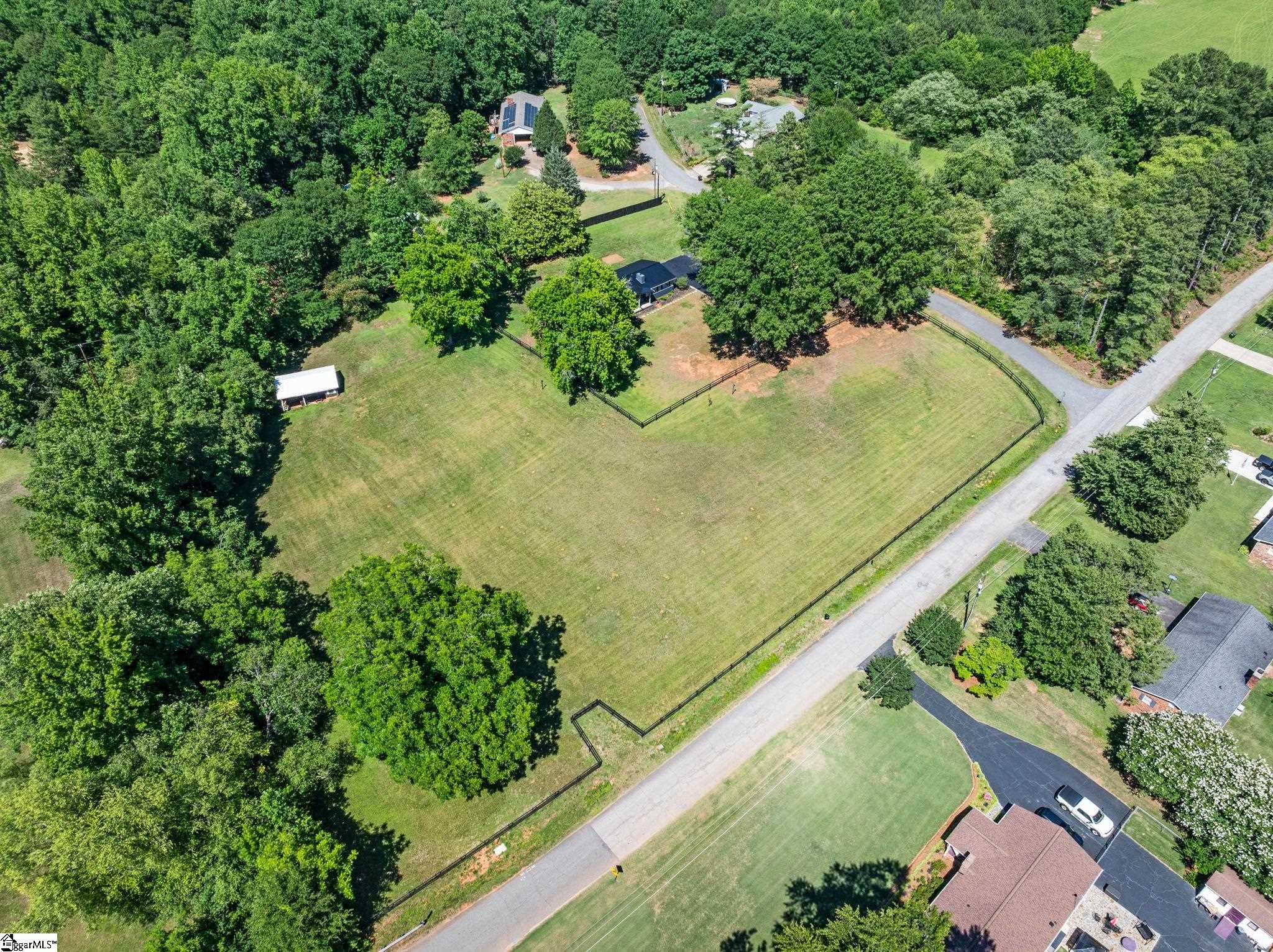 1064 Knollwood Acres Drive Boiling Springs, SC 29316