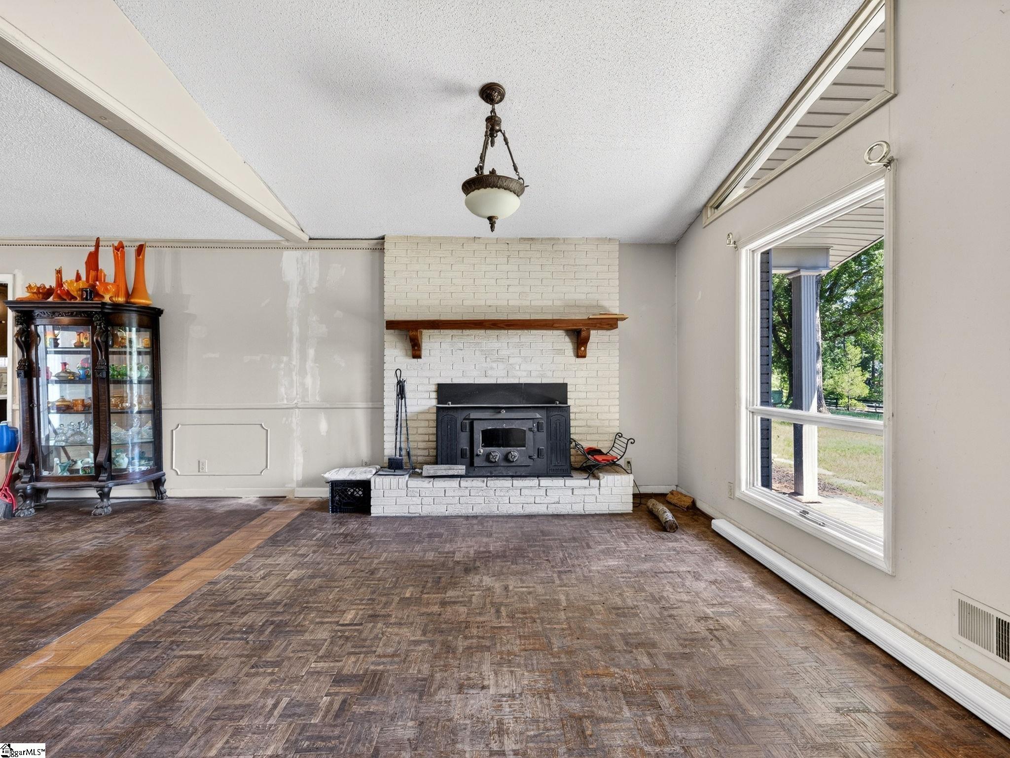 1064 Knollwood Acres Drive Boiling Springs, SC 29316