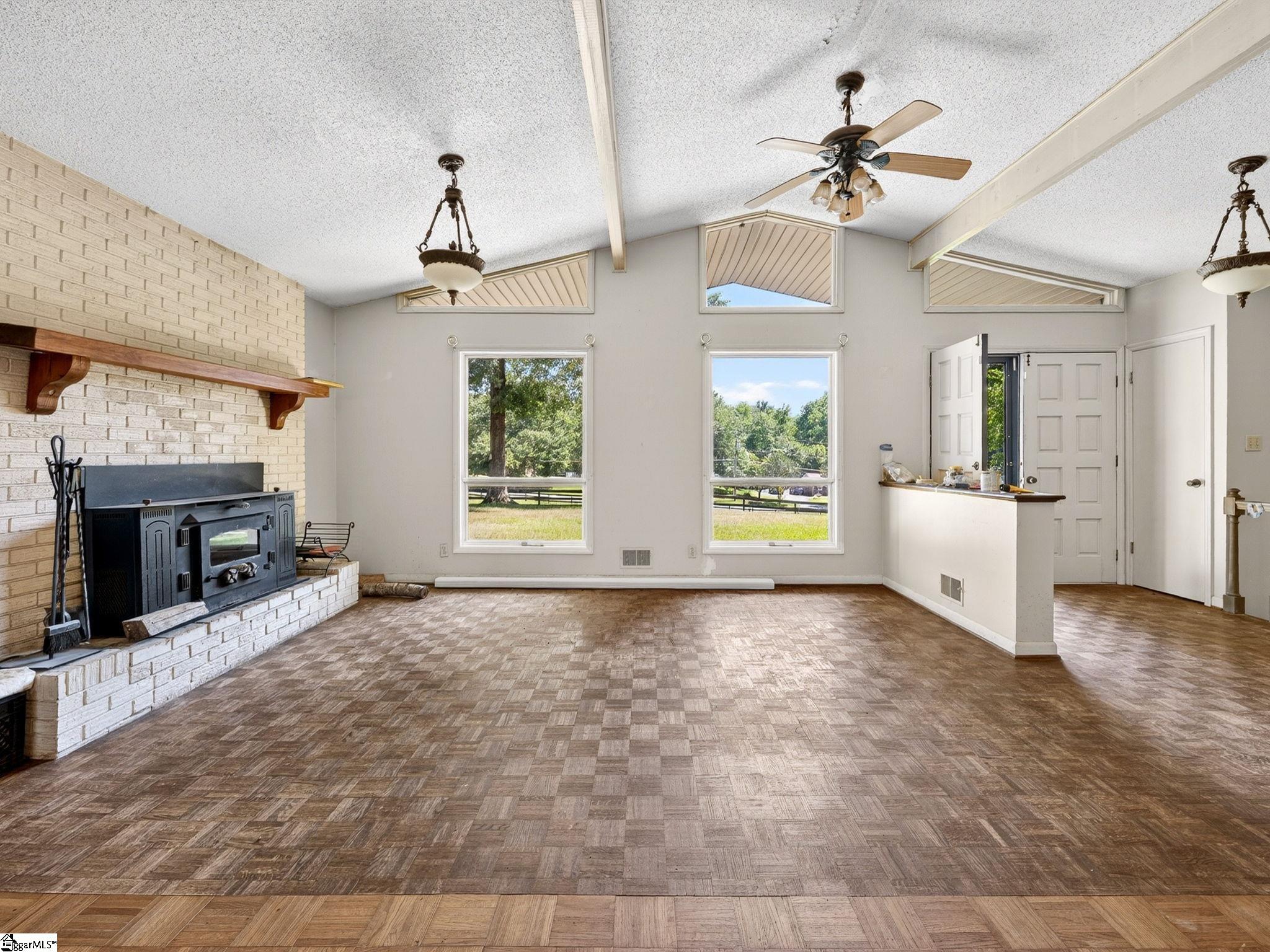 1064 Knollwood Acres Drive Boiling Springs, SC 29316