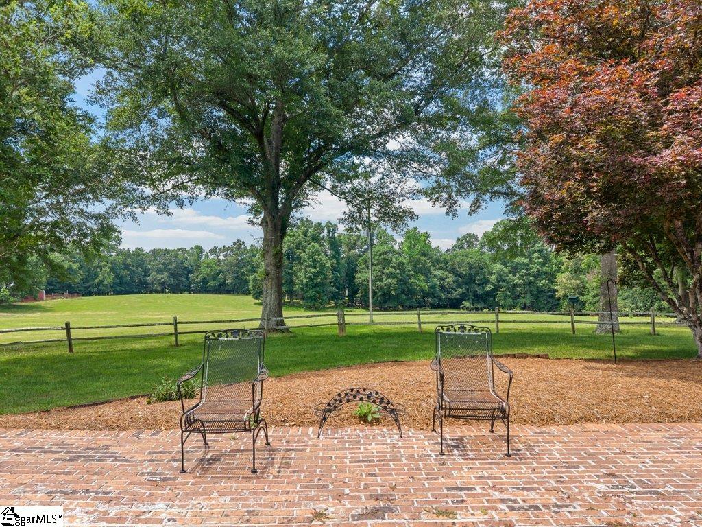 110 Racetrack Road Woodruff, SC 29388
