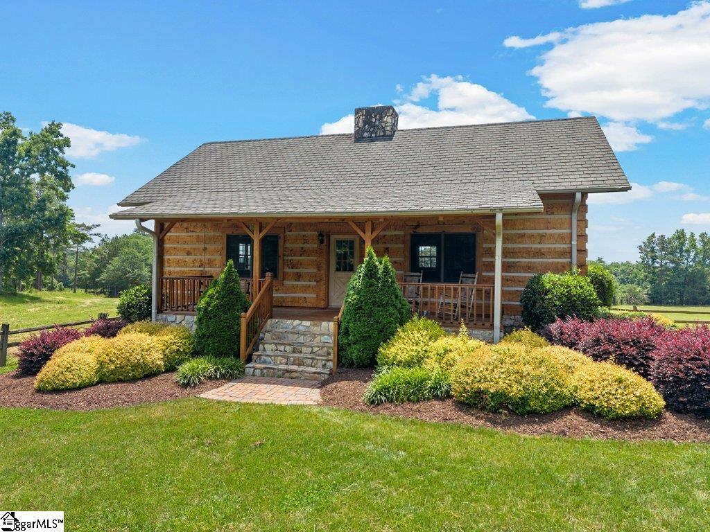 110 Racetrack Road Woodruff, SC 29388