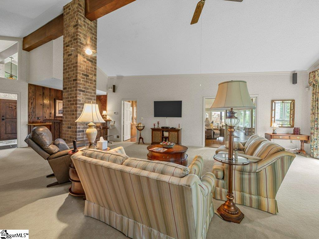 110 Racetrack Road Woodruff, SC 29388