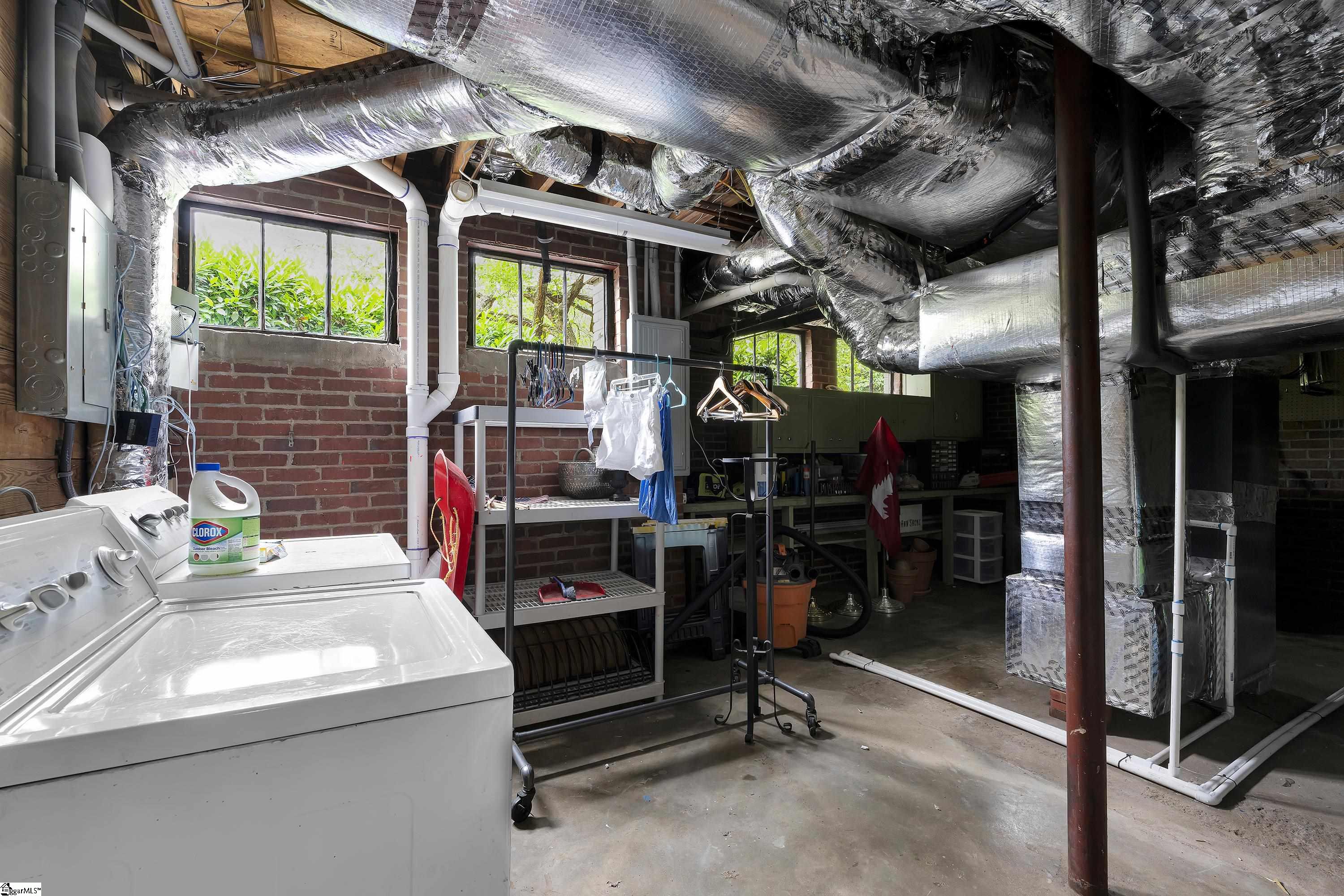 1730 N Main Street Greenville, SC 29609