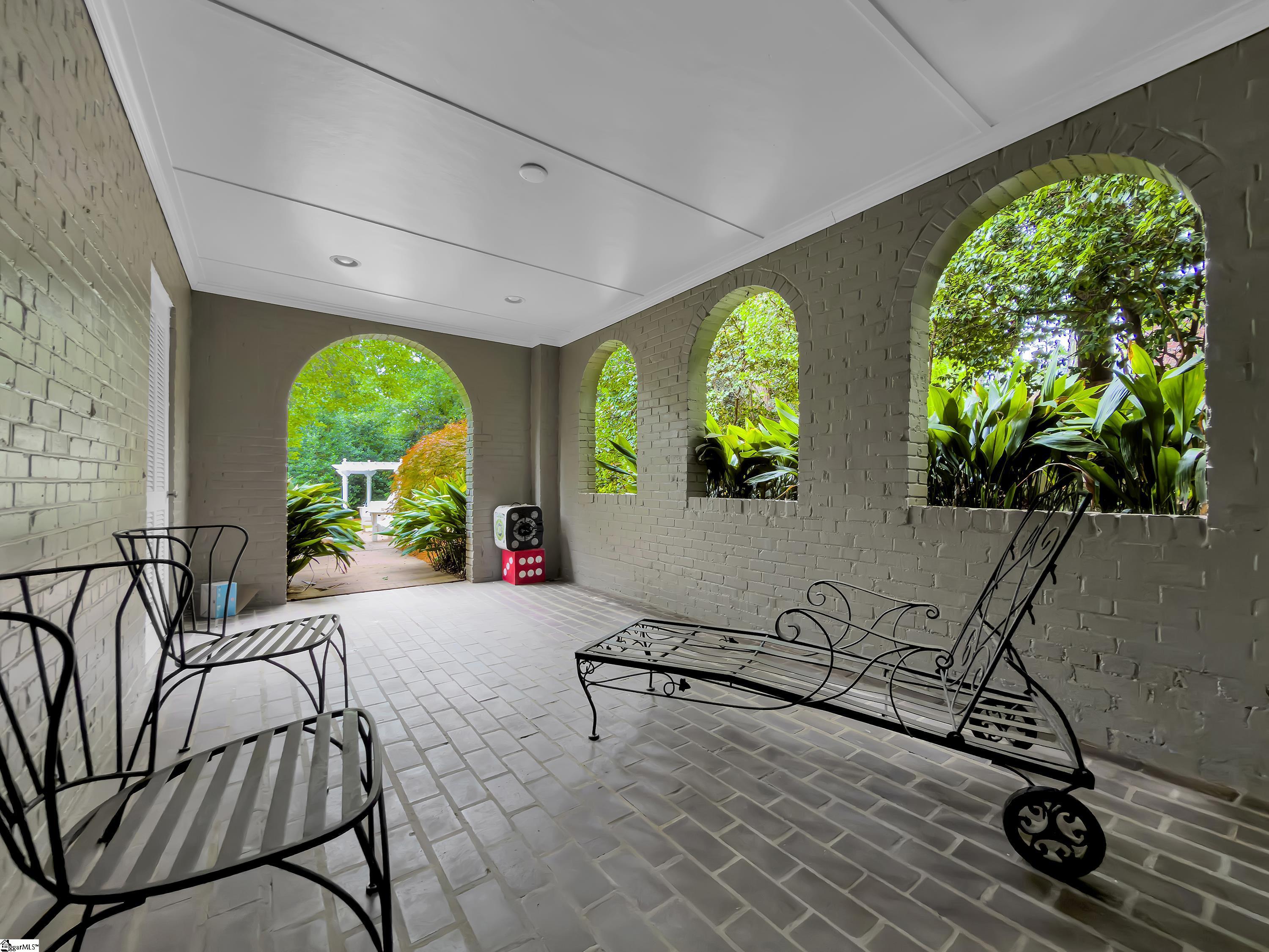 1730 N Main Street Greenville, SC 29609