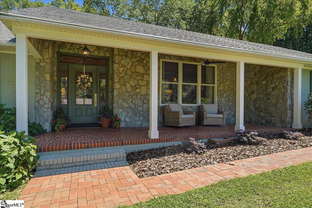 109 Trafalgar Road Greenville, SC 29617