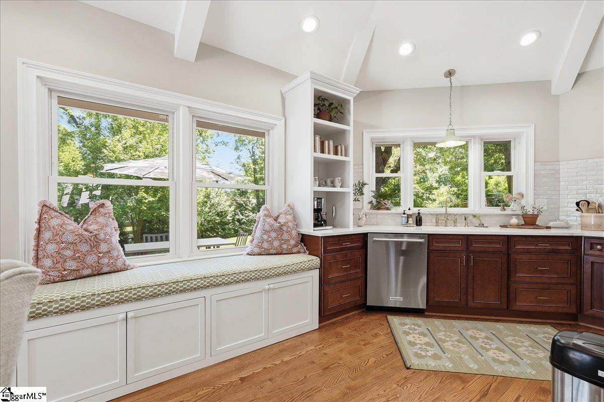 109 Trafalgar Road Greenville, SC 29617