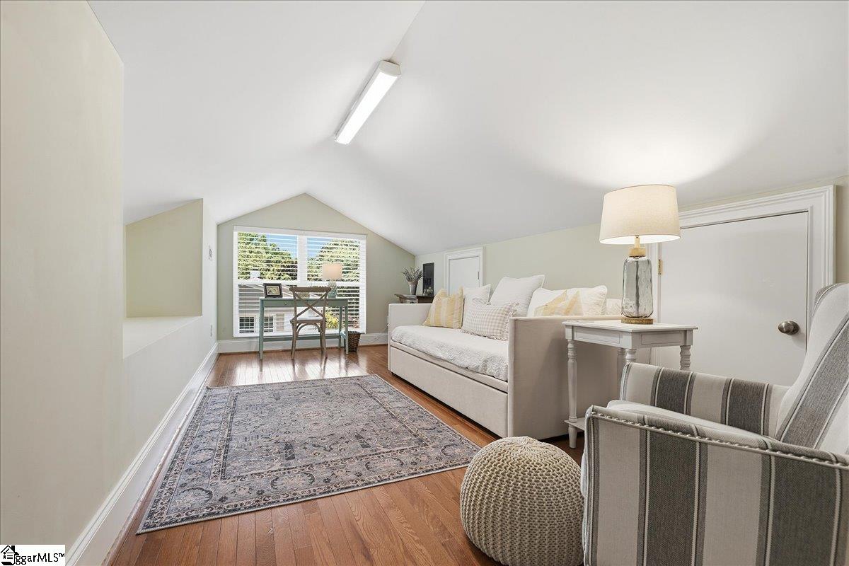 109 Trafalgar Road Greenville, SC 29617