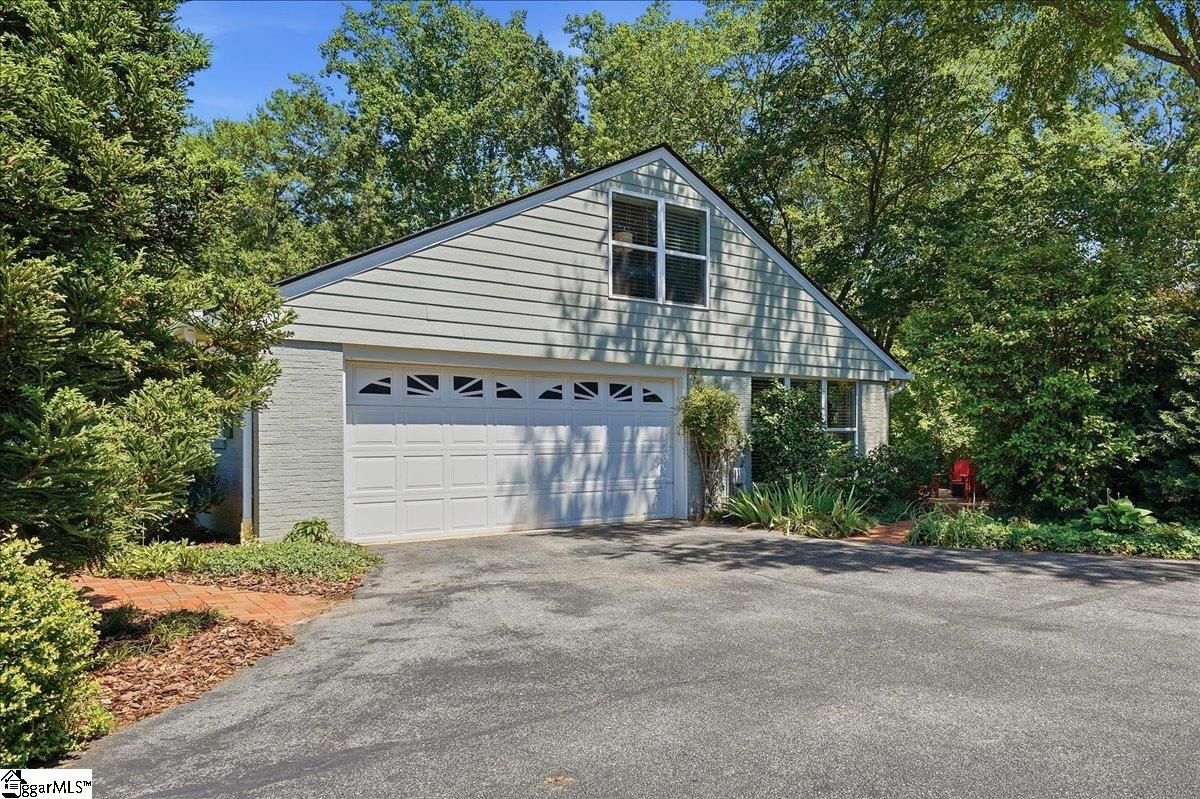109 Trafalgar Road Greenville, SC 29617
