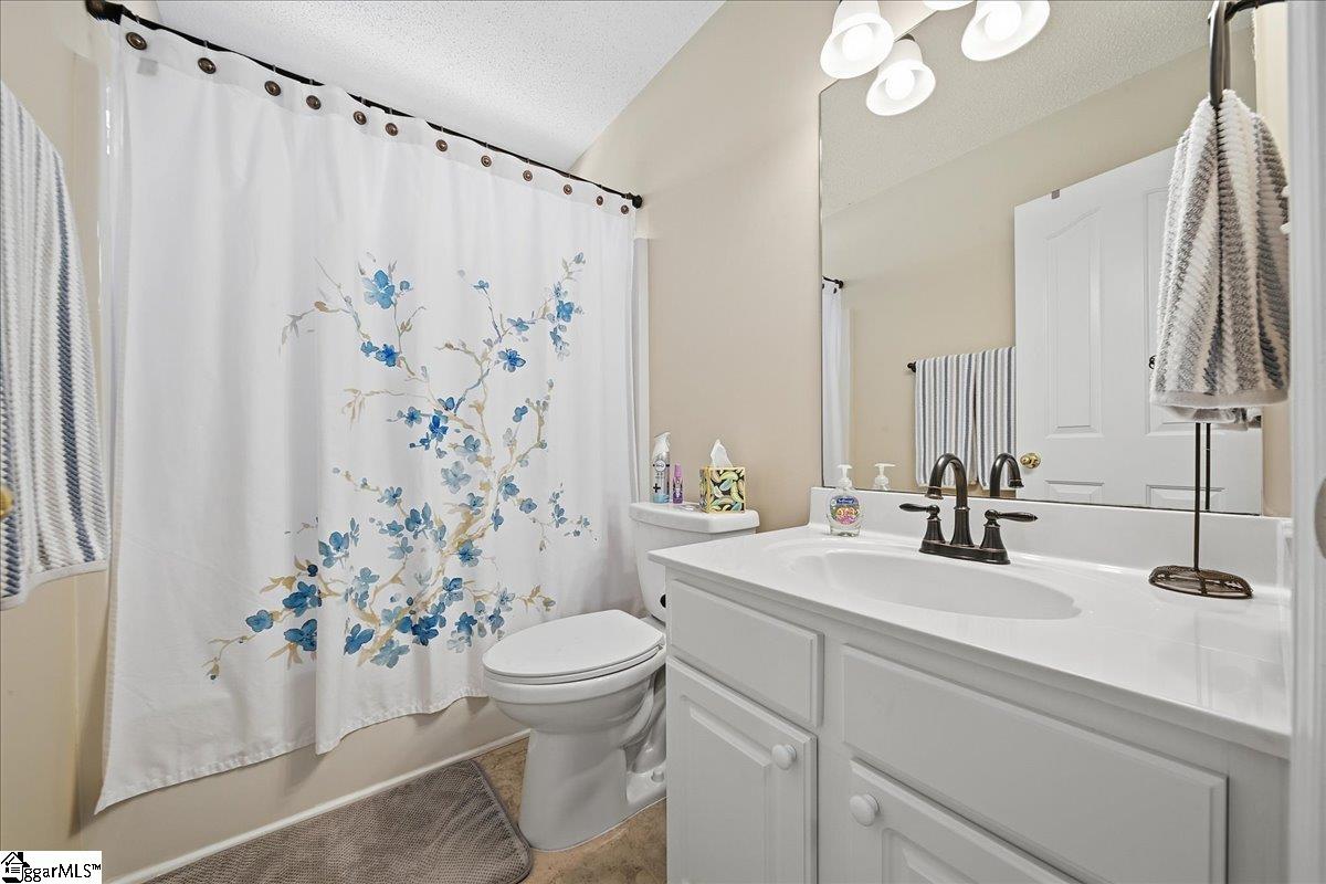 696 Timber Walk Drive Simpsonville, SC 29681