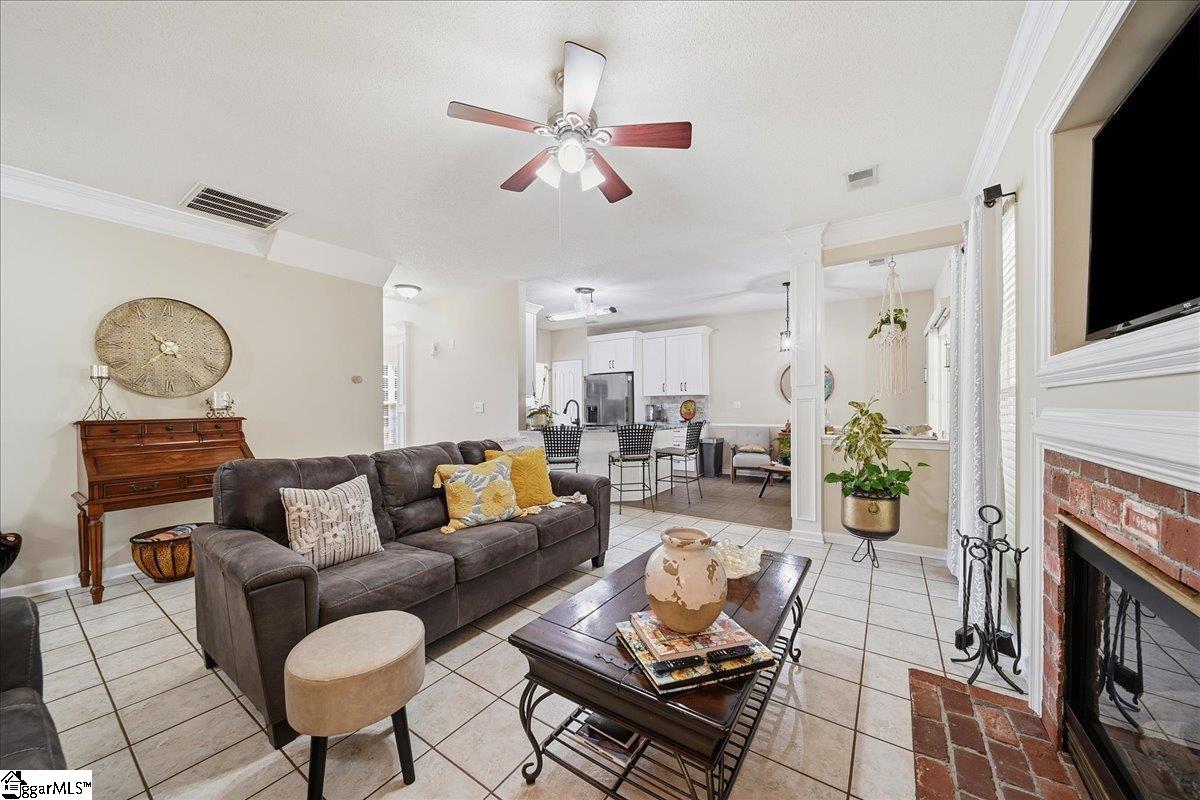 696 Timber Walk Drive Simpsonville, SC 29681
