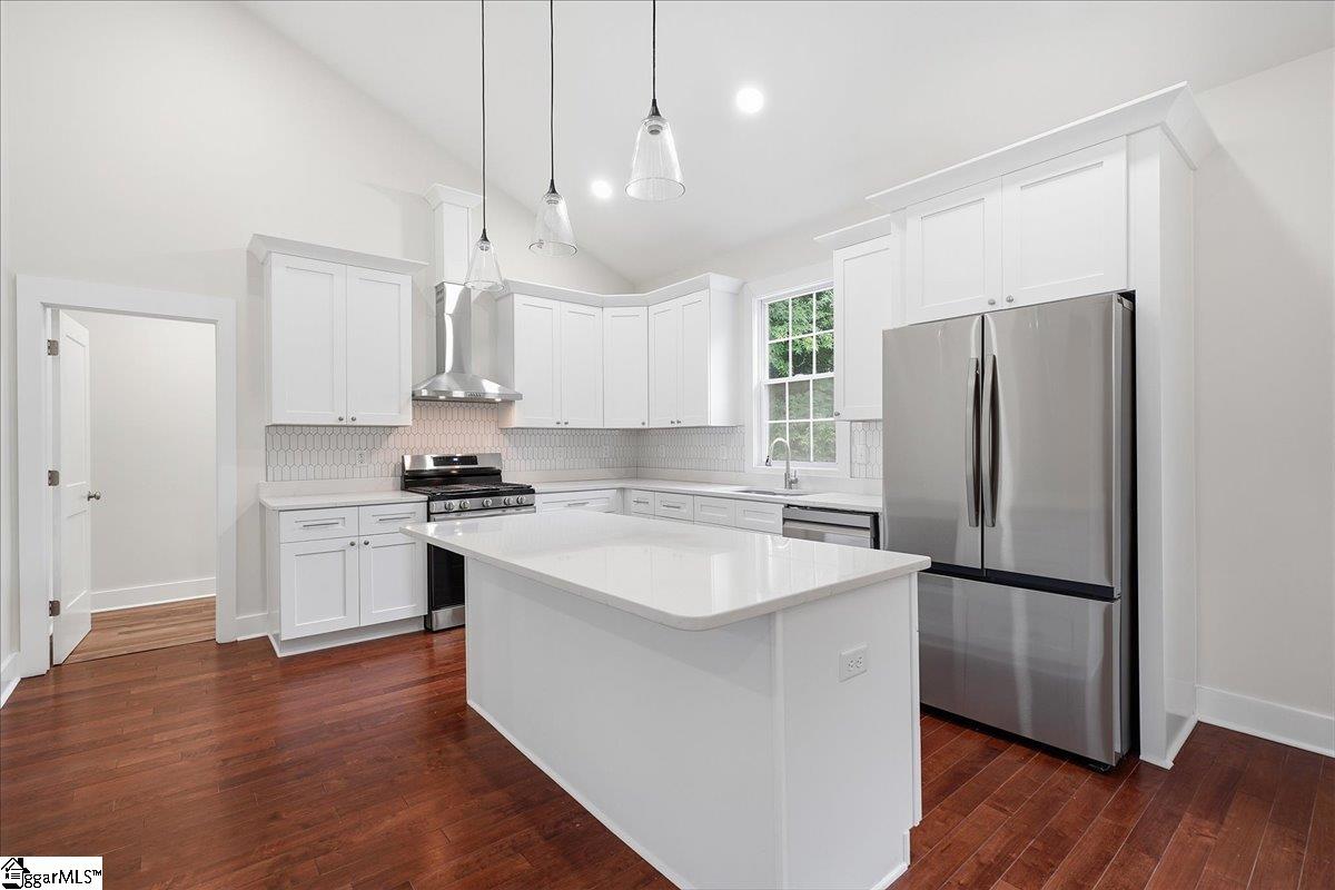 103 Perry Avenue Simpsonville, SC 29681