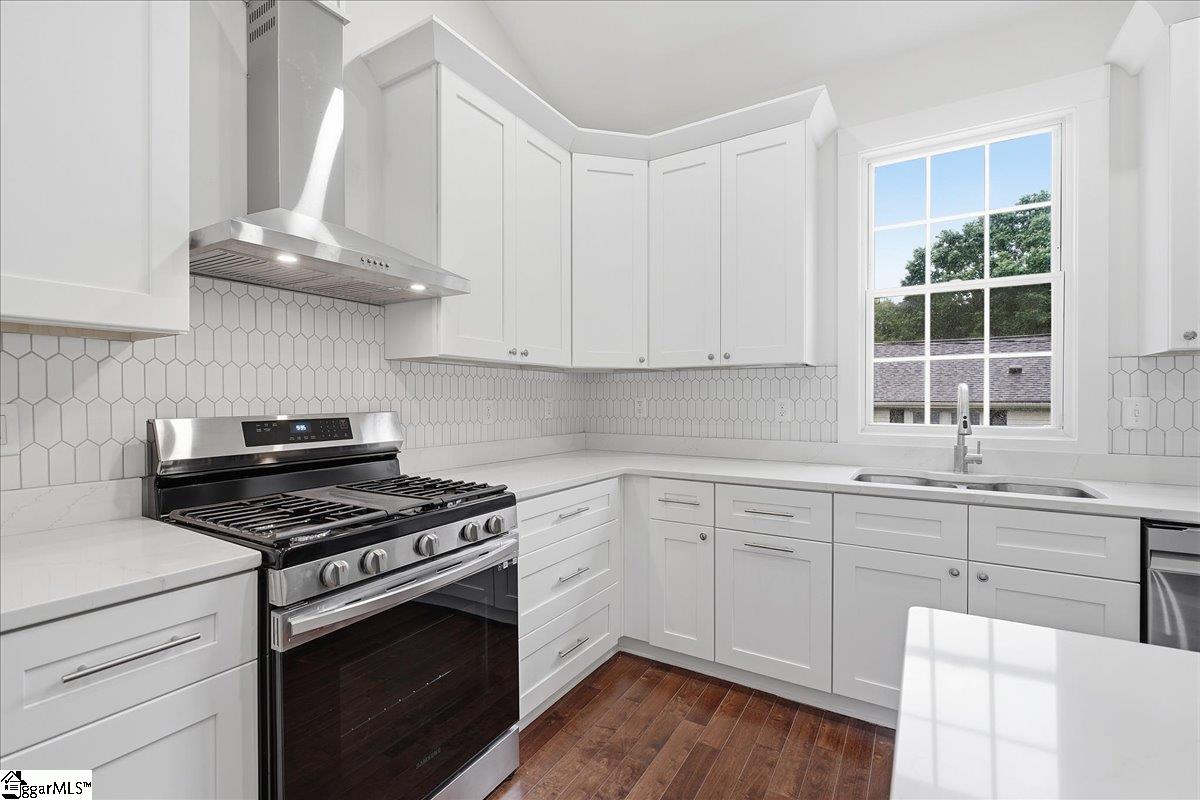 103 Perry Avenue Simpsonville, SC 29681