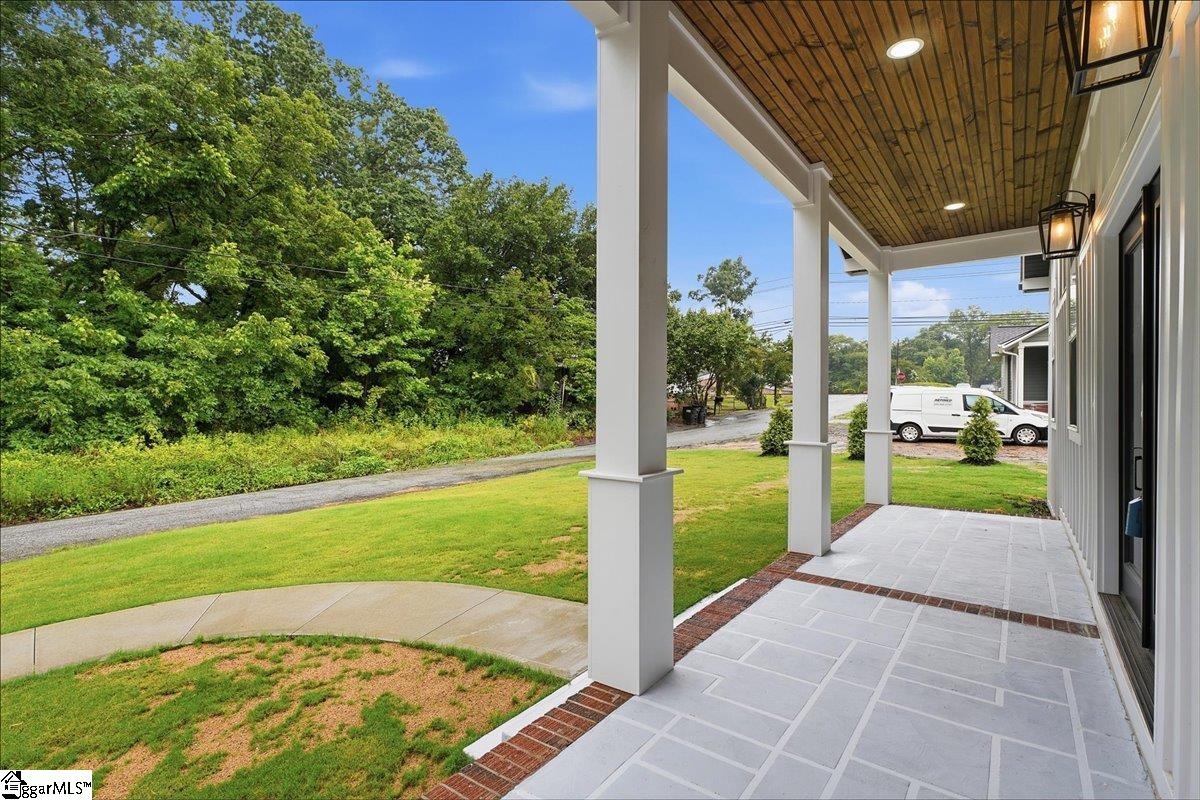103 Perry Avenue Simpsonville, SC 29681