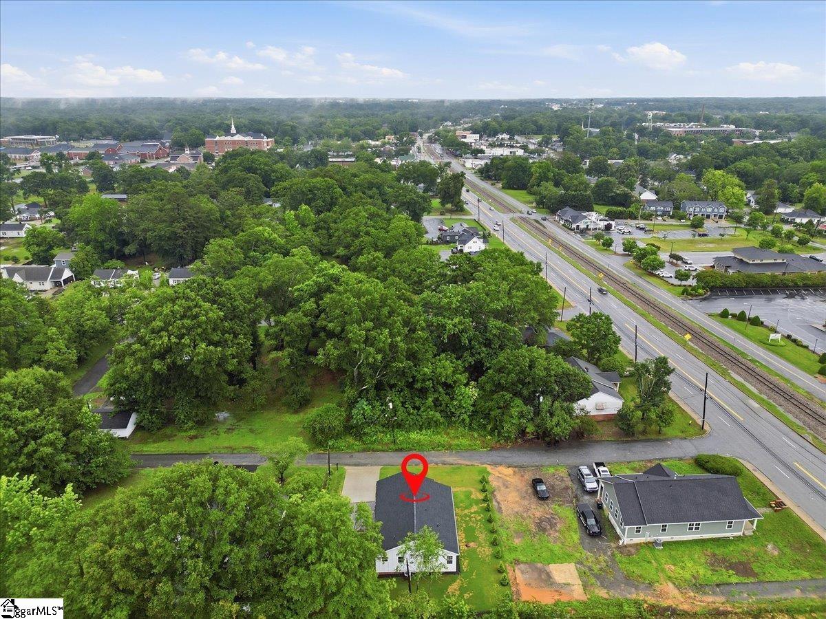 103 Perry Avenue Simpsonville, SC 29681